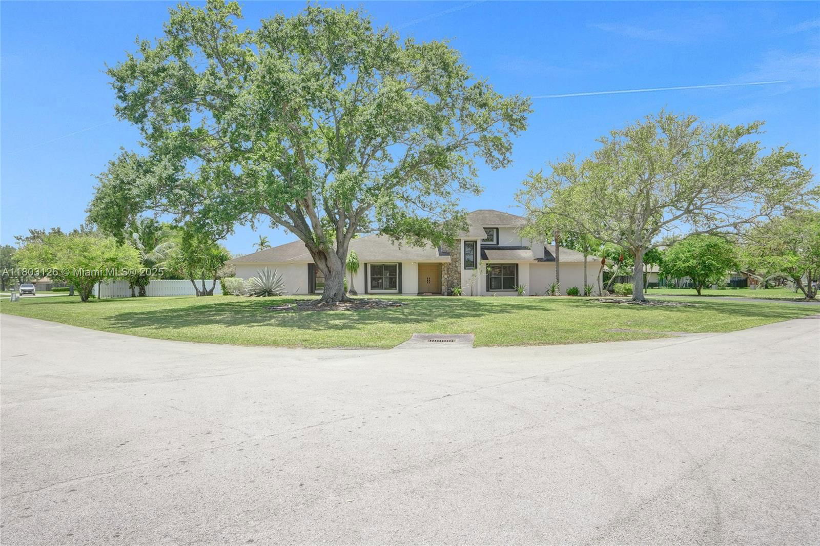 Real estate property located at 14940 164th Ter, Miami-dade, Kings Grove, Miami, FL