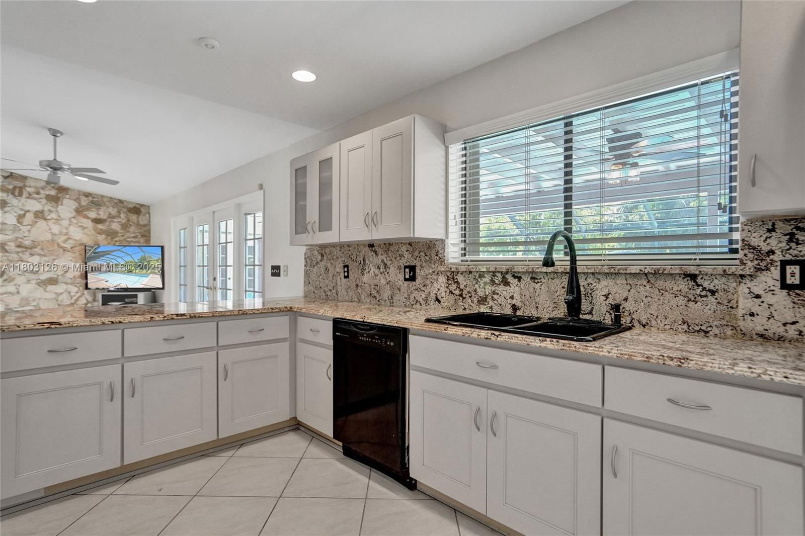 Real estate property located at 14940 164th Ter, Miami-dade, Kings Grove, Miami, FL