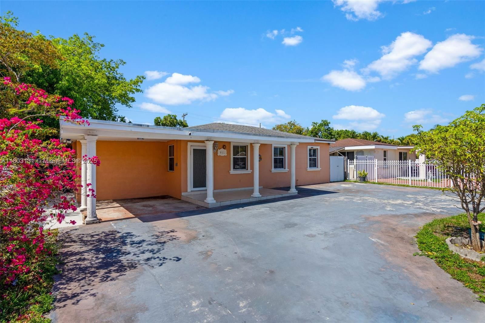 Real estate property located at 911 32nd St, Miami-dade, Hialeah 13th Addn Amd, Hialeah, FL