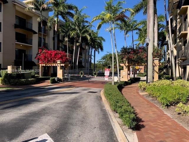 Real estate property located at 4907 Midtown Ln #1113, Palm Beach, Residences At Midtown Con, Palm Beach Gardens, FL