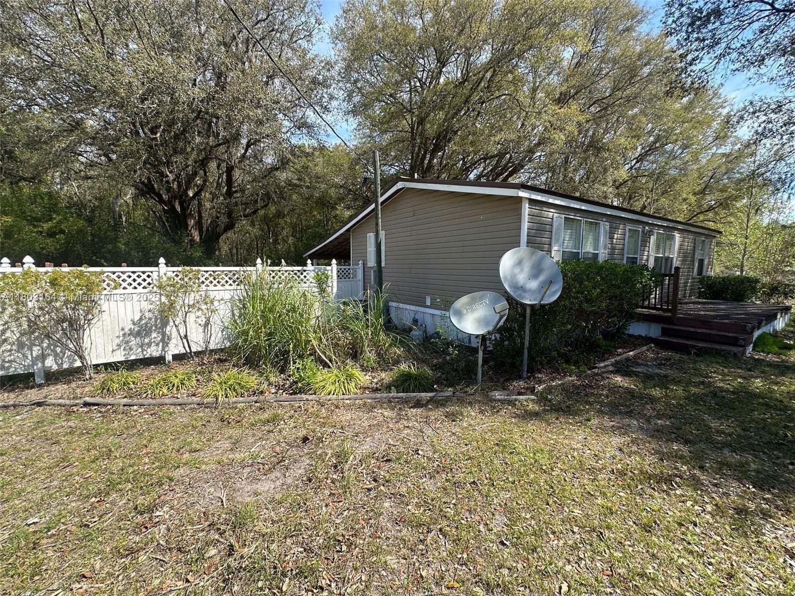 Real estate property located at 345 SE ROLLING HILLS DRIVE, Other, Not In Subdivision, Other City - In The State Of Florida, FL