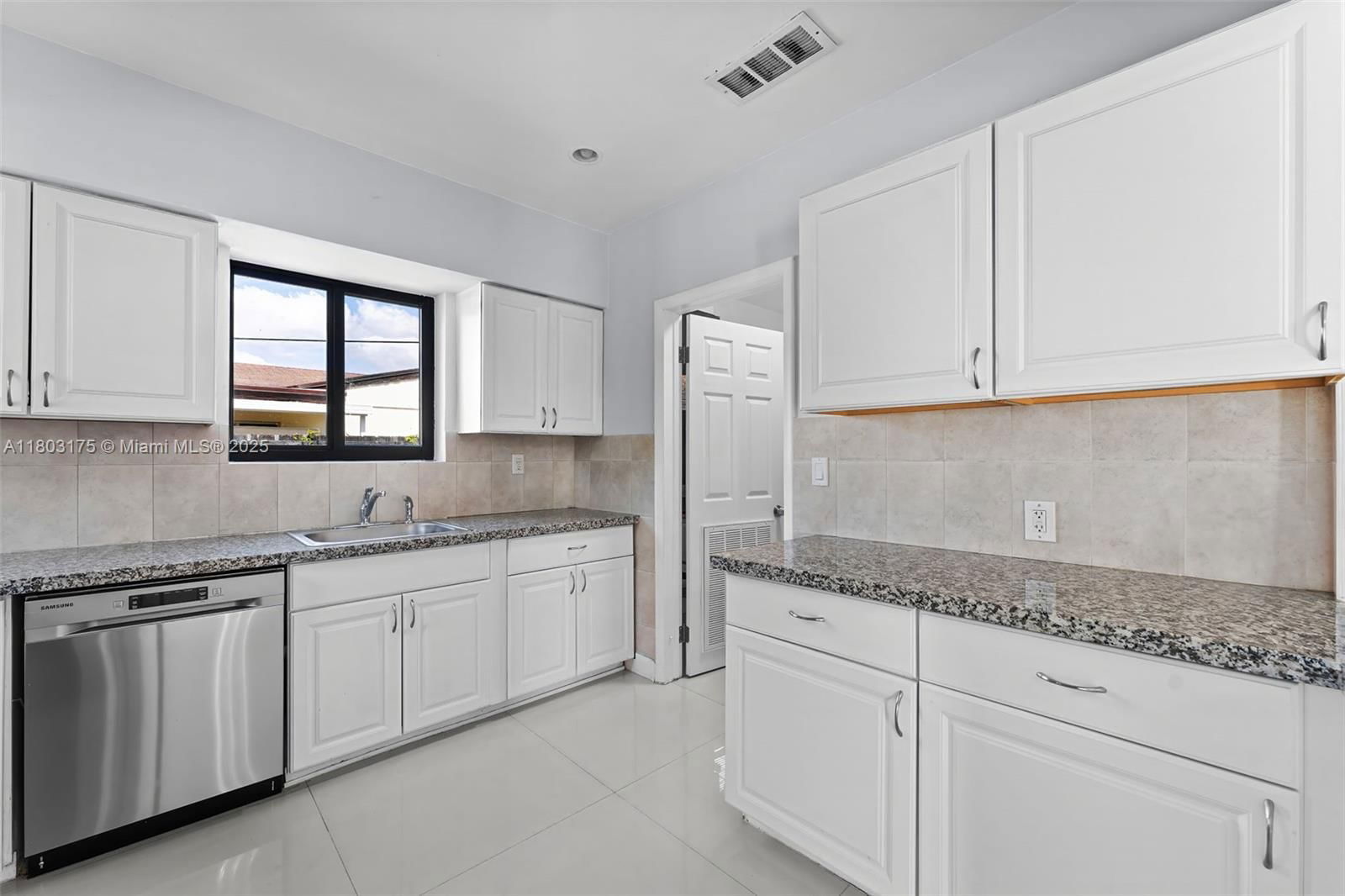 Real estate property located at 1998 180th St, Miami-dade, Fulford By The Sea, North Miami Beach, FL