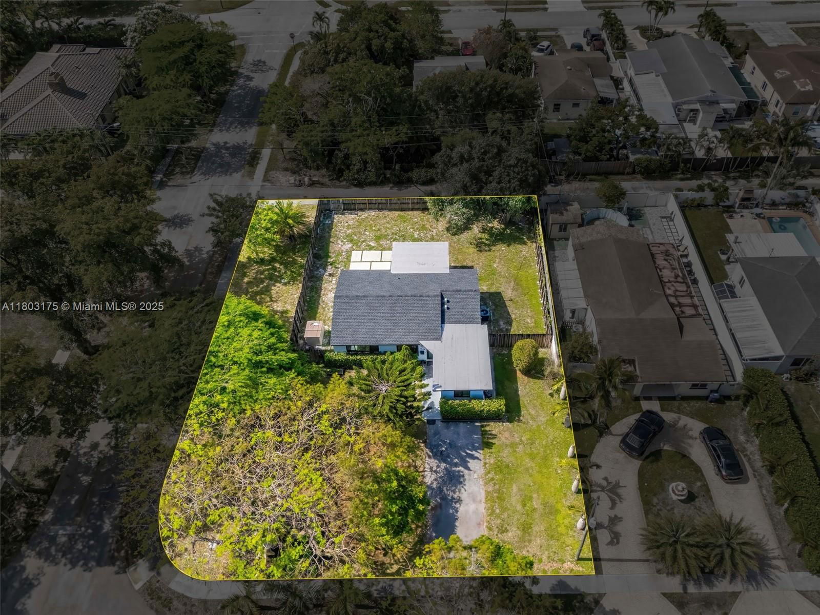 Real estate property located at 1998 180th St, Miami-dade, Fulford By The Sea, North Miami Beach, FL