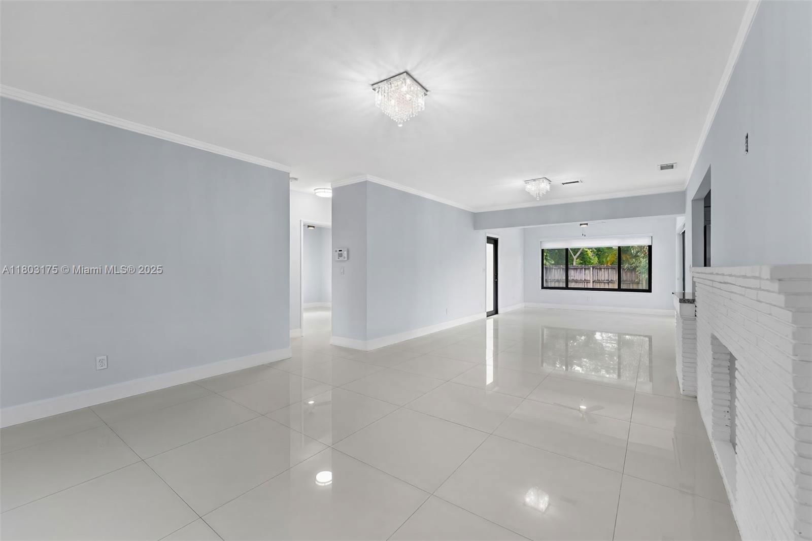 Real estate property located at 1998 180th St, Miami-dade, Fulford By The Sea, North Miami Beach, FL