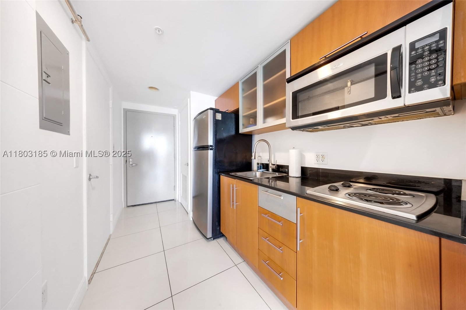 Real estate property located at 1750 Bayshore Dr #3308, Miami-dade, Opera Tower Condo, Miami, FL