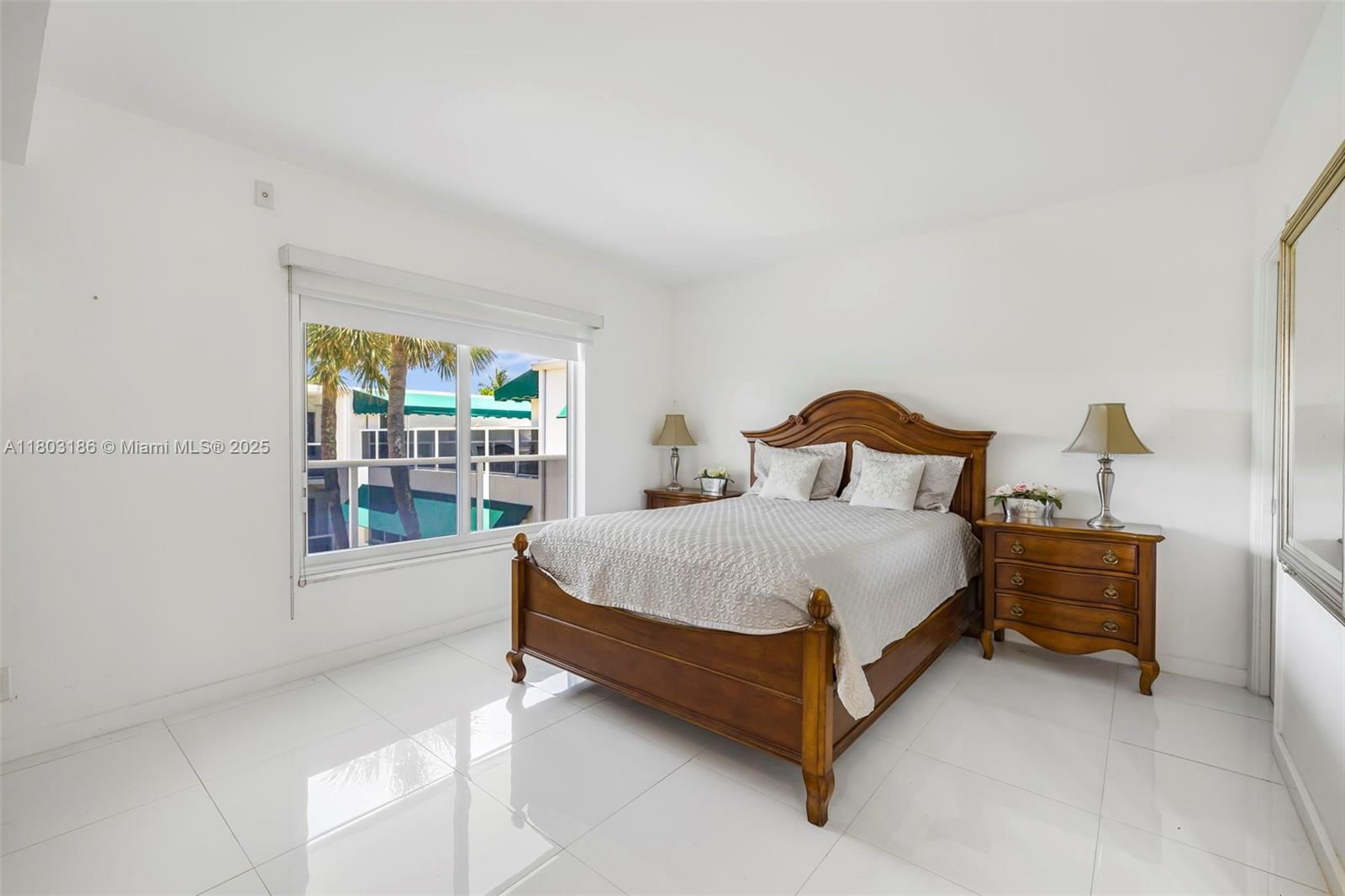 Real estate property located at 1 Harbour Way #305, Miami-dade, One Harbour Way - Co-op, Bal Harbour, FL