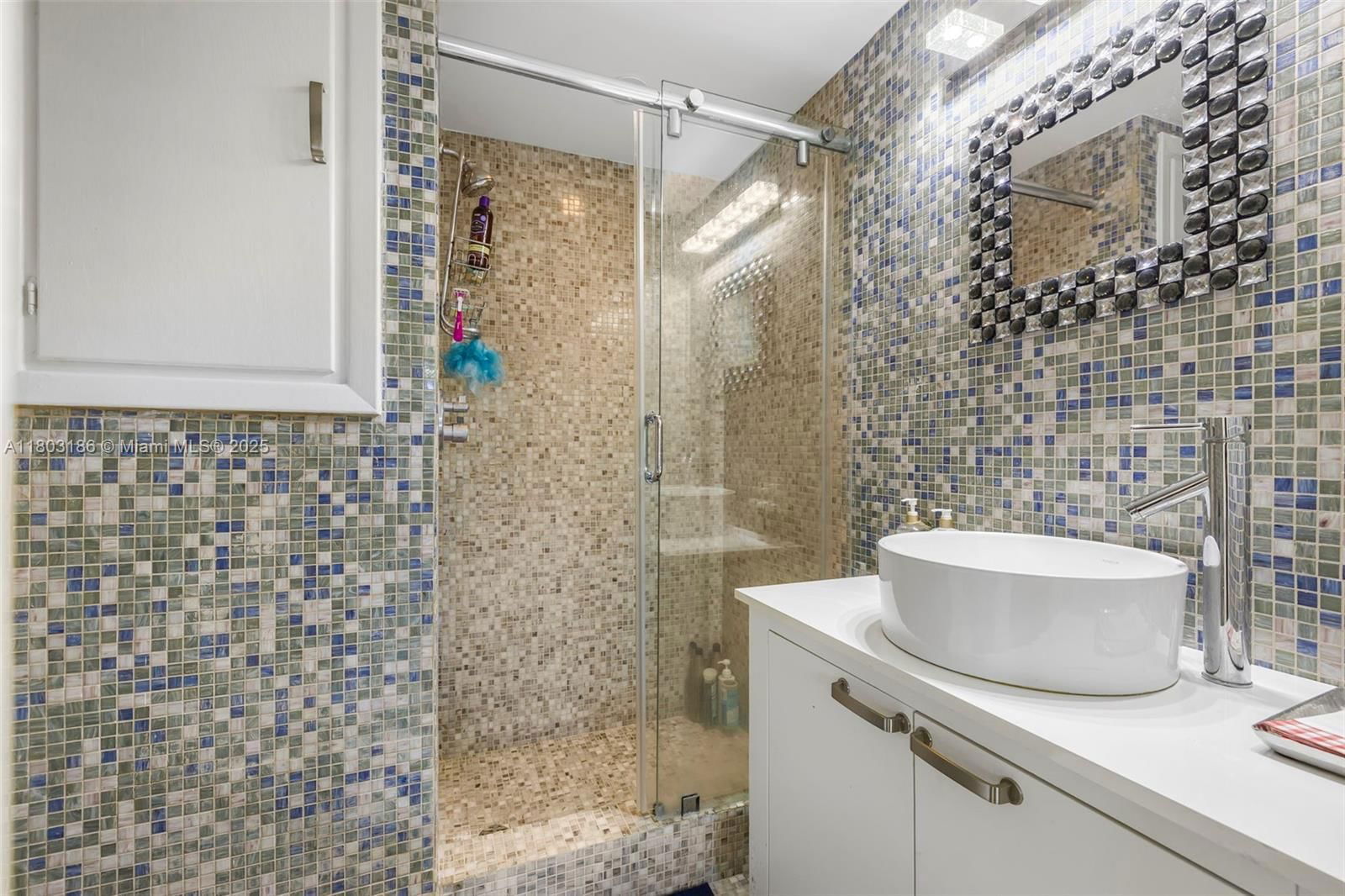 Real estate property located at 1 Harbour Way #305, Miami-dade, One Harbour Way - Co-op, Bal Harbour, FL