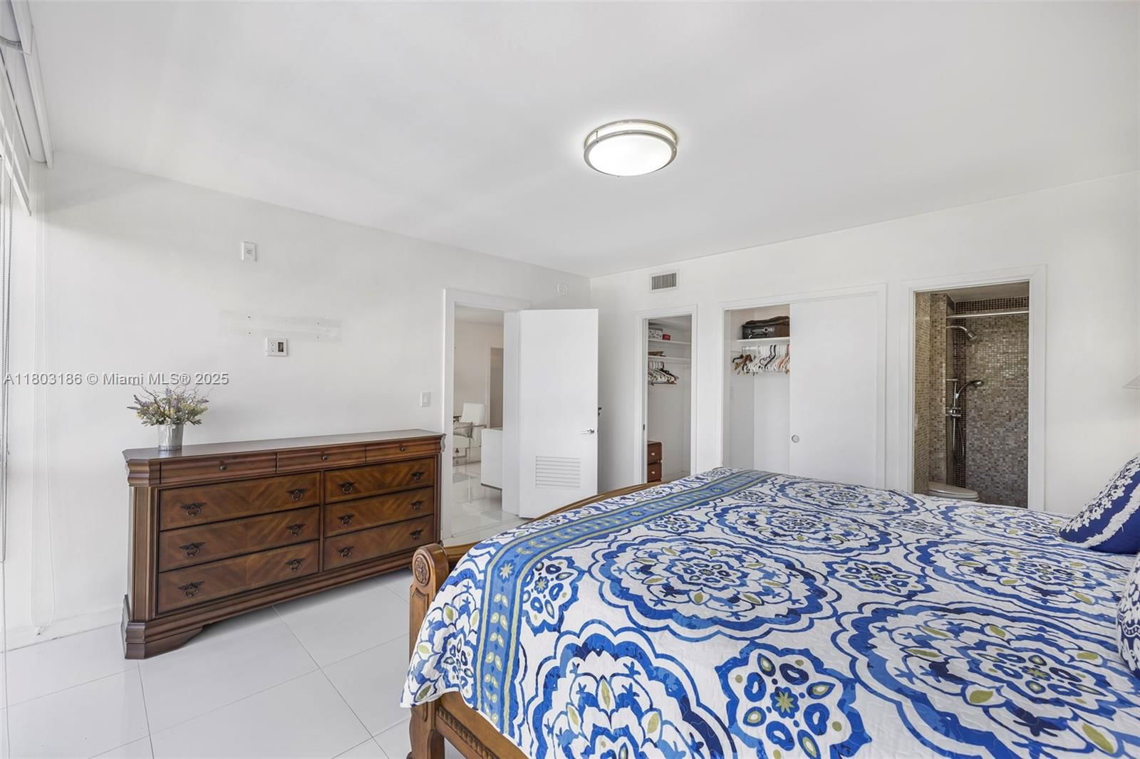 Real estate property located at 1 Harbour Way #305, Miami-dade, One Harbour Way - Co-op, Bal Harbour, FL