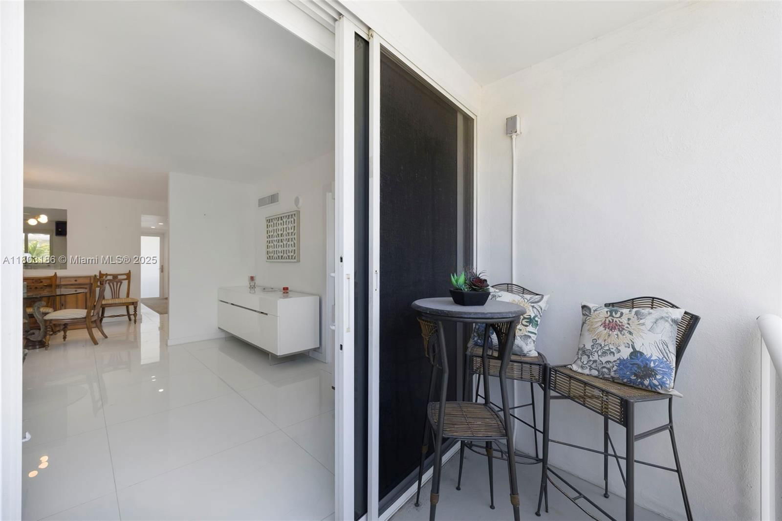 Real estate property located at 1 Harbour Way #305, Miami-dade, One Harbour Way - Co-op, Bal Harbour, FL