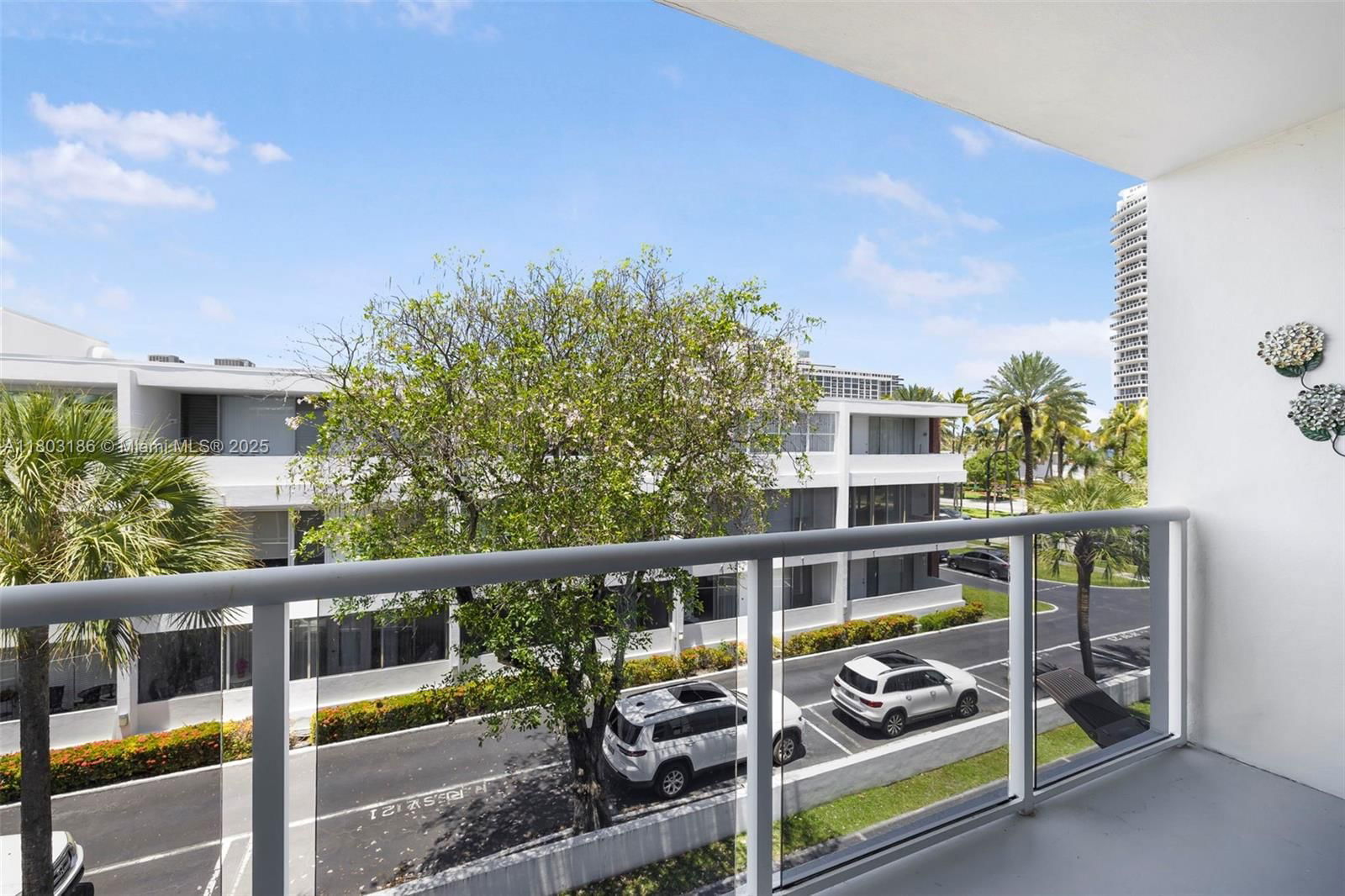 Real estate property located at 1 Harbour Way #305, Miami-dade, One Harbour Way - Co-op, Bal Harbour, FL