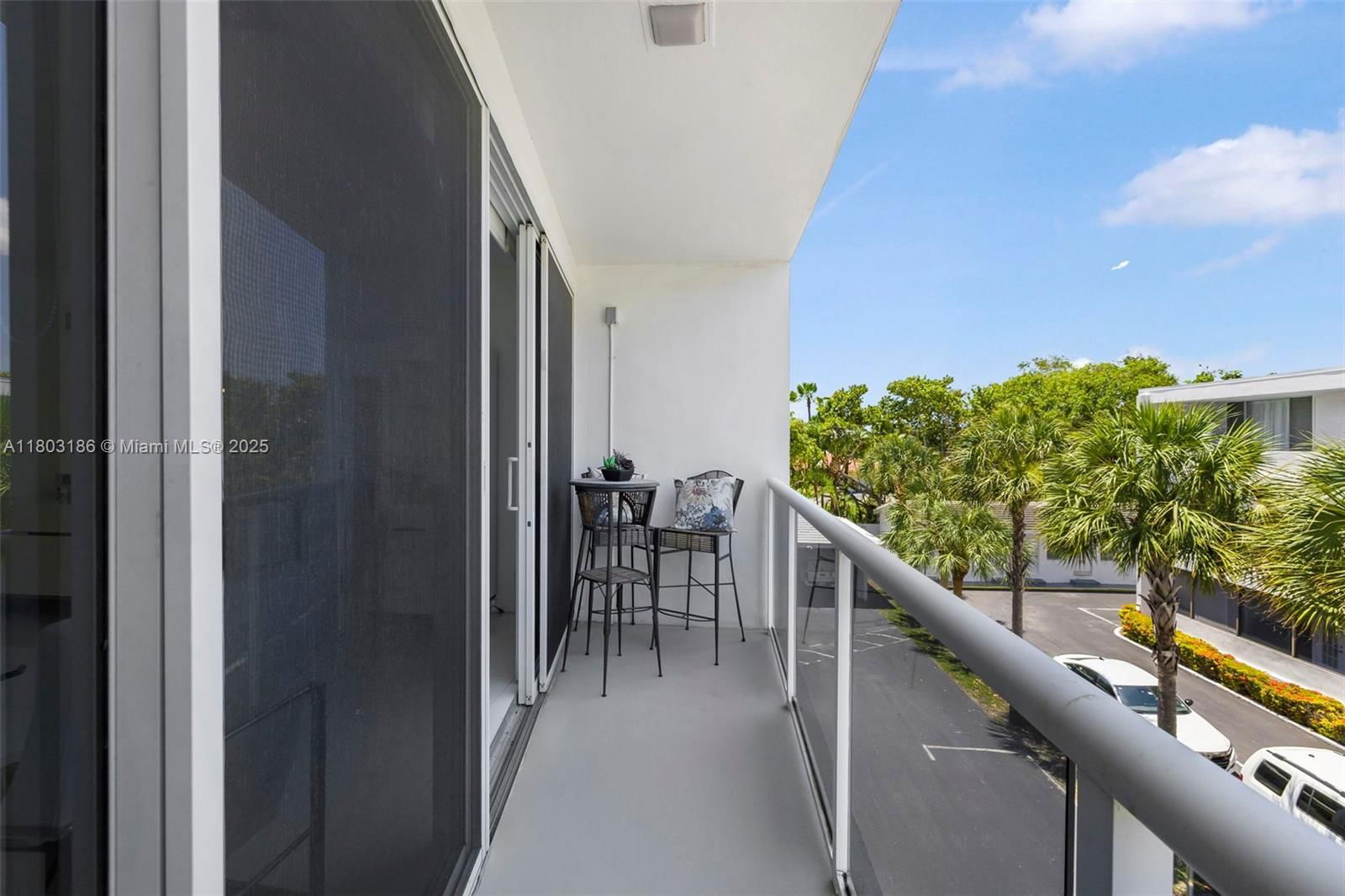 Real estate property located at 1 Harbour Way #305, Miami-dade, One Harbour Way - Co-op, Bal Harbour, FL