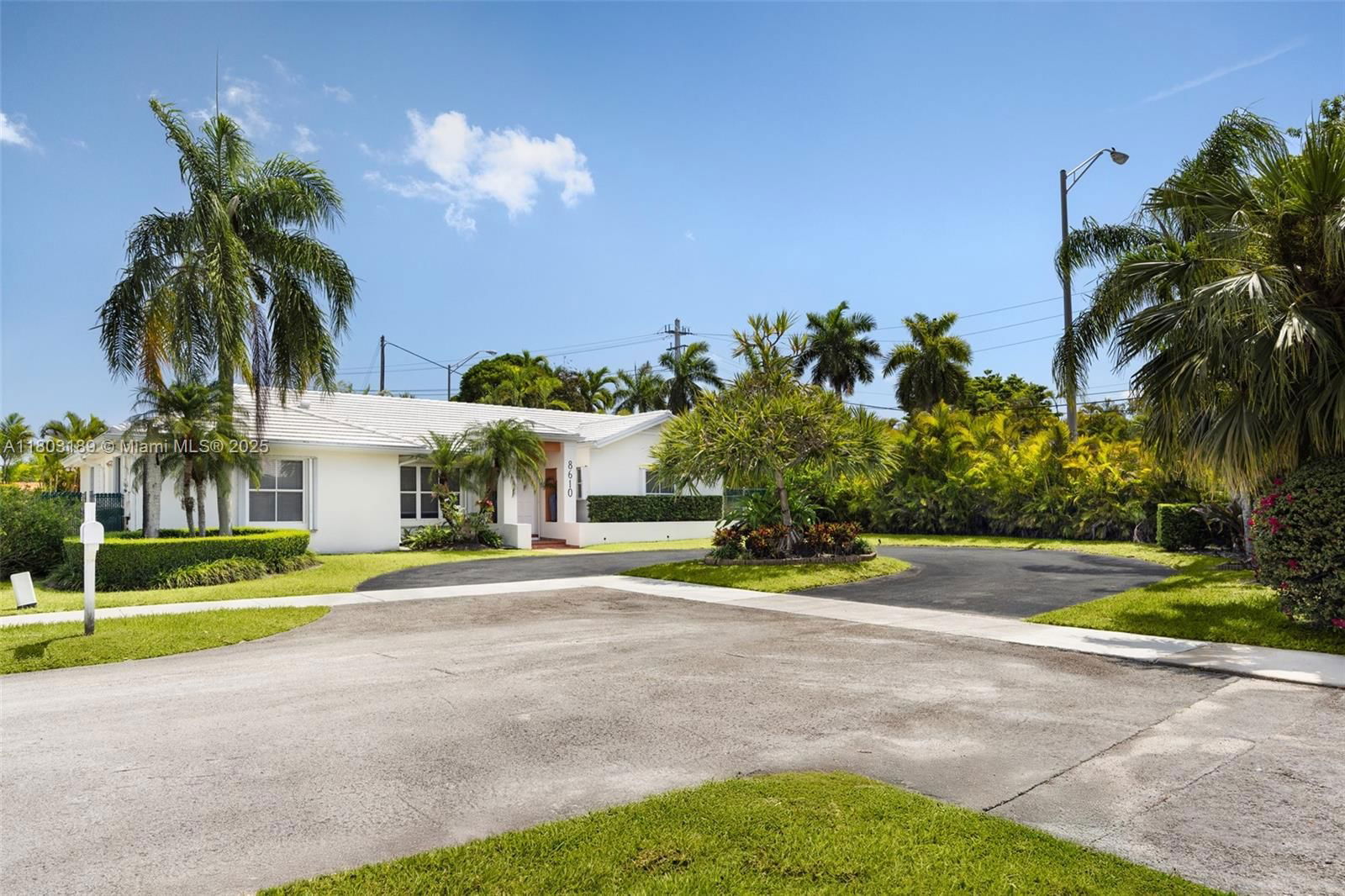 Real estate property located at 8610 83rd St, Miami-dade, Dadeland Park Sub, Miami, FL