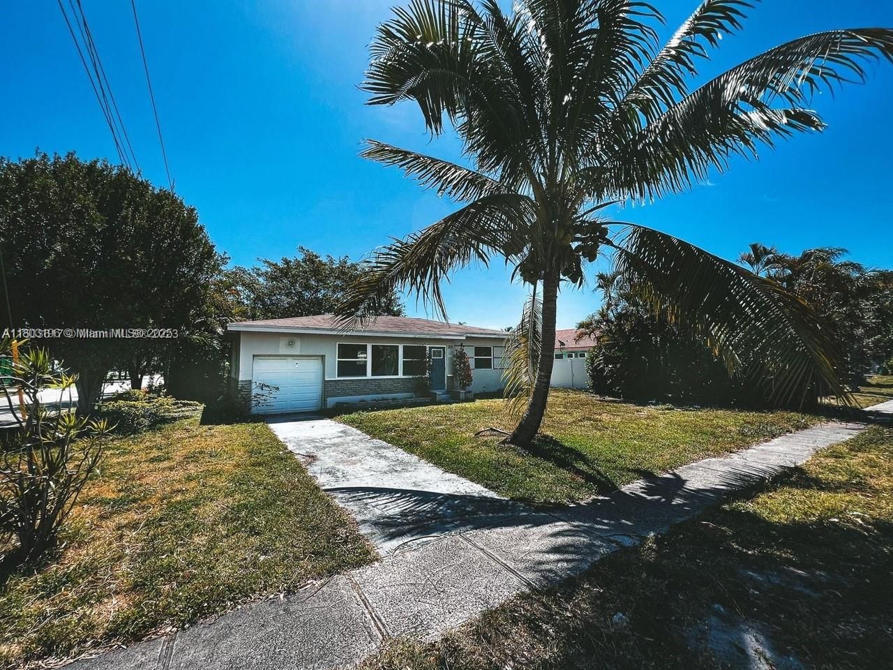 Real estate property located at 1231 16th Ct, Broward, Hollywood Place, Hollywood, FL