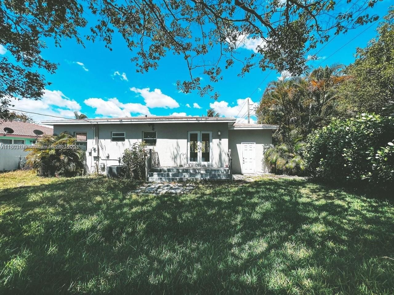 Real estate property located at 1231 16th Ct, Broward, Hollywood Place, Hollywood, FL