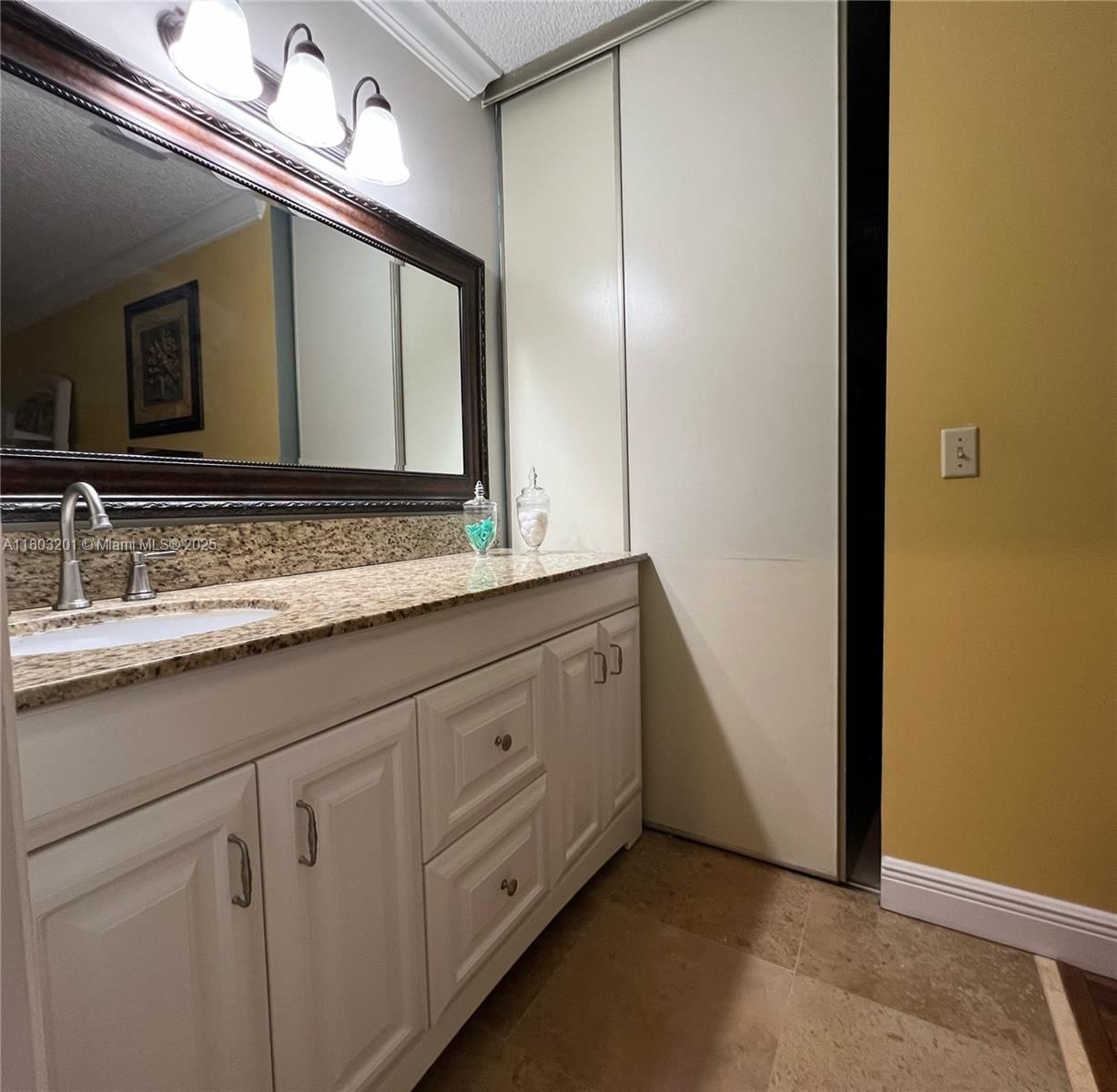 Real estate property located at 2903 Carambola Cir S #2094, Broward, Applewood Village Iv-e Co, Coconut Creek, FL
