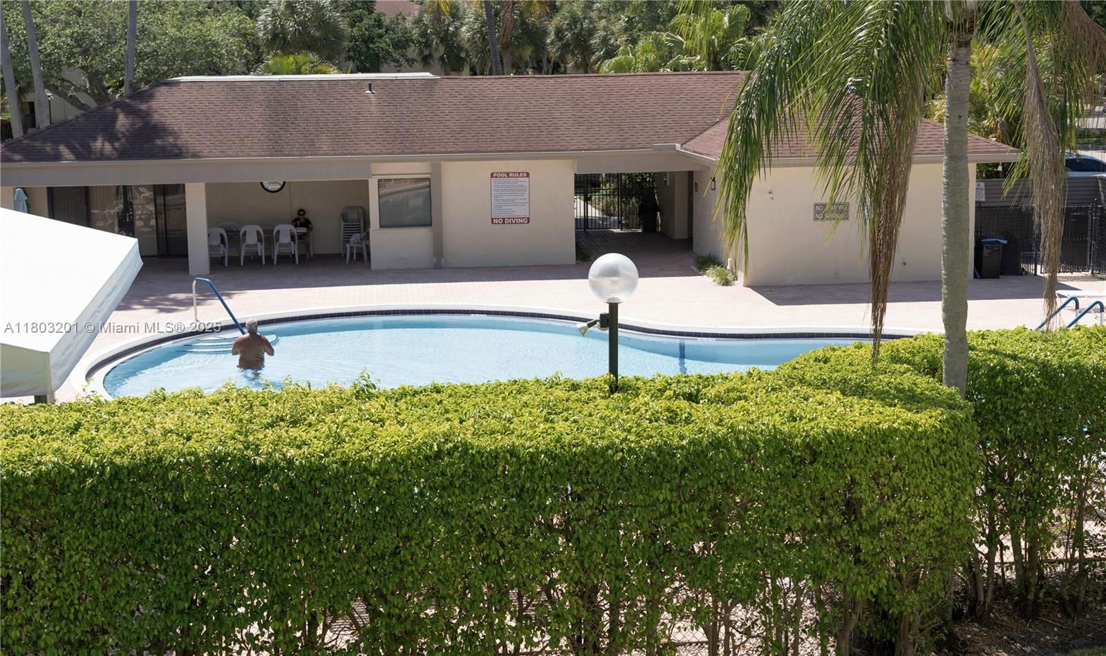 Real estate property located at 2903 Carambola Cir S #2094, Broward, Applewood Village Iv-e Co, Coconut Creek, FL