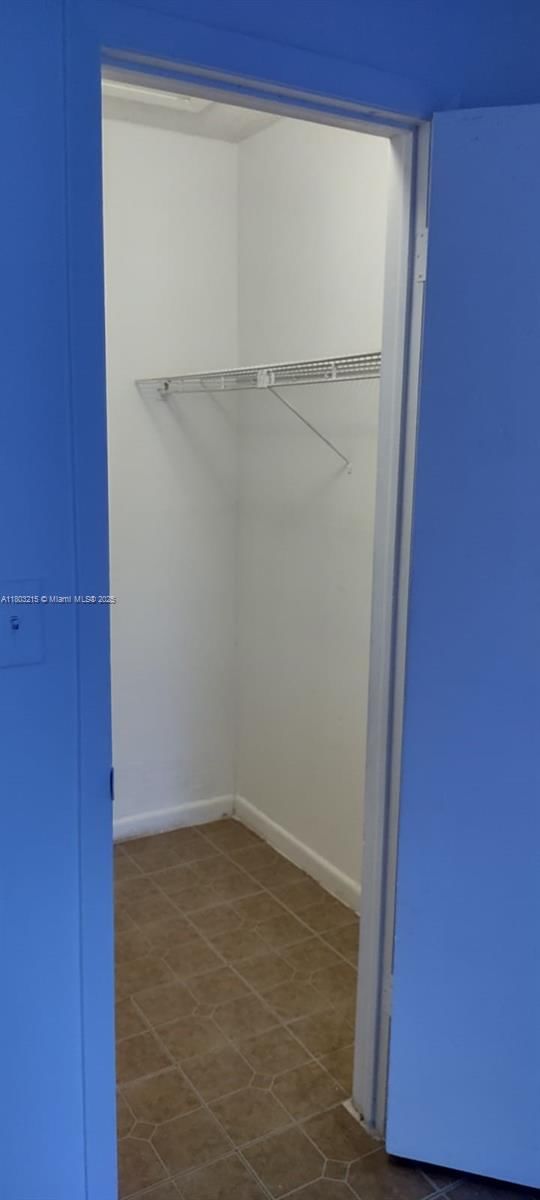 Real estate property located at 4003 University Dr #201, Broward, Sunrise On The Green Cond, Sunrise, FL