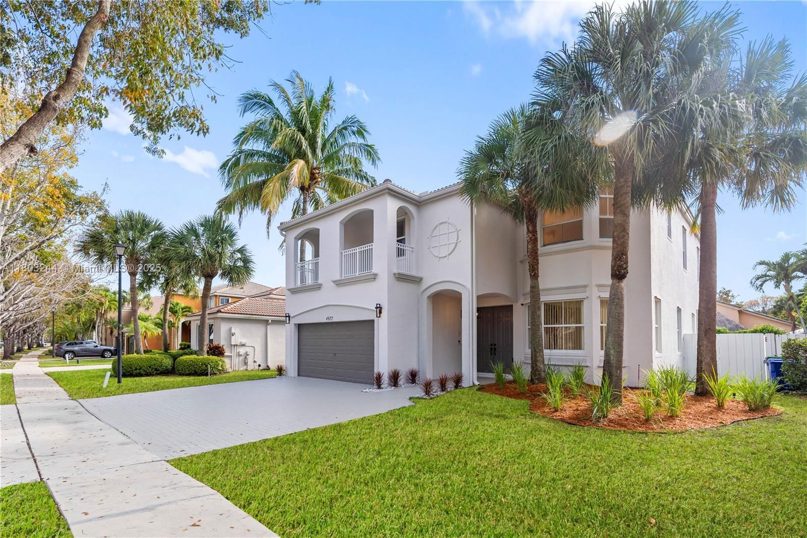 Real estate property located at 4977 166th Ave, Broward, Riviera Isles I, Miramar, FL