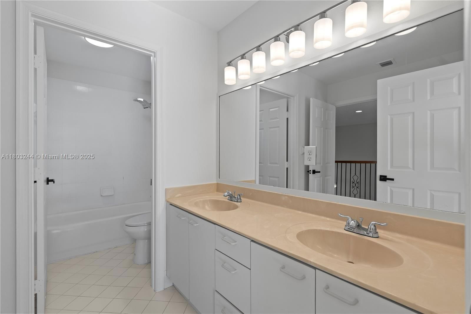 Real estate property located at 4977 166th Ave, Broward, Riviera Isles I, Miramar, FL