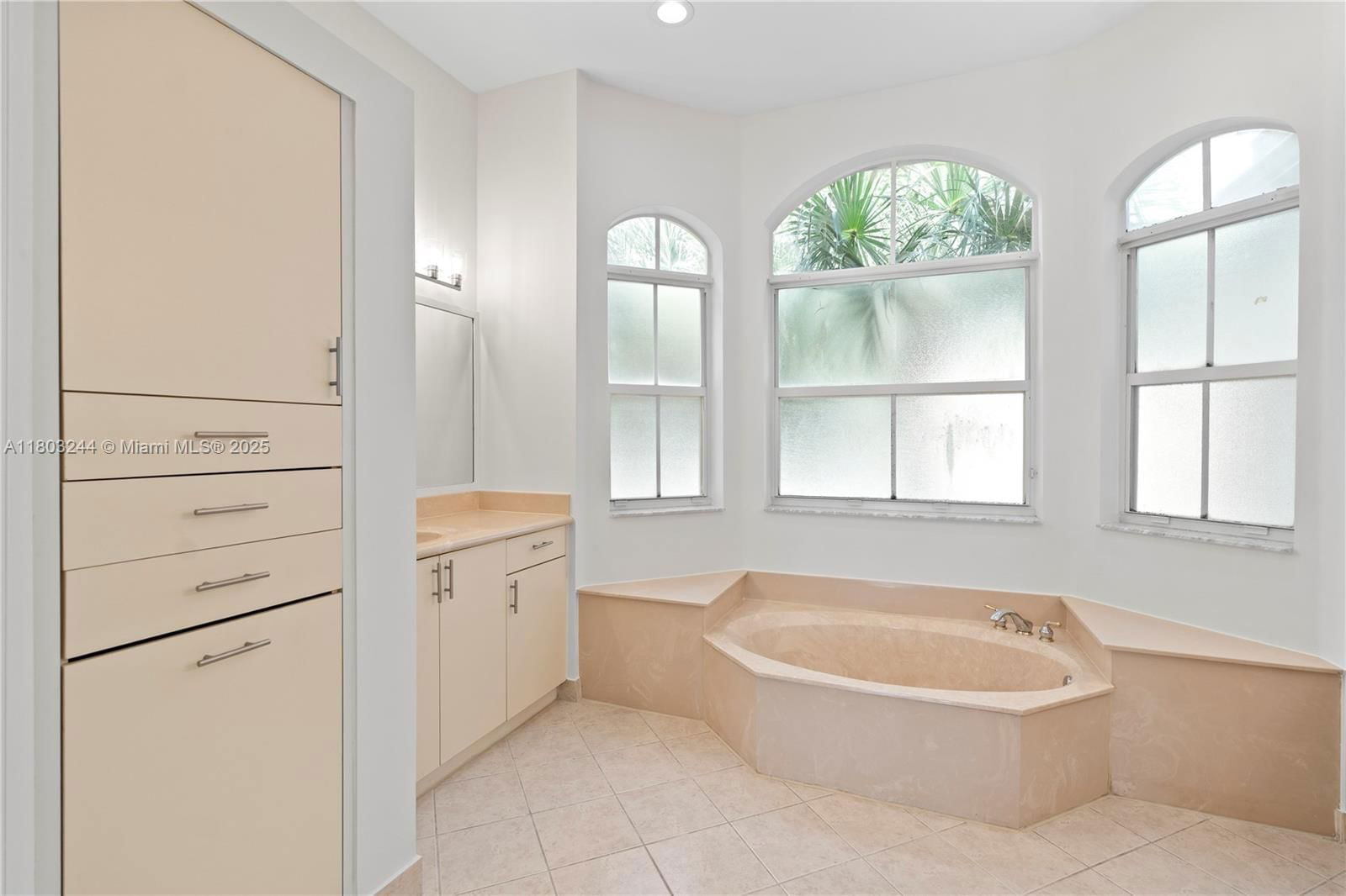 Real estate property located at 4977 166th Ave, Broward, Riviera Isles I, Miramar, FL