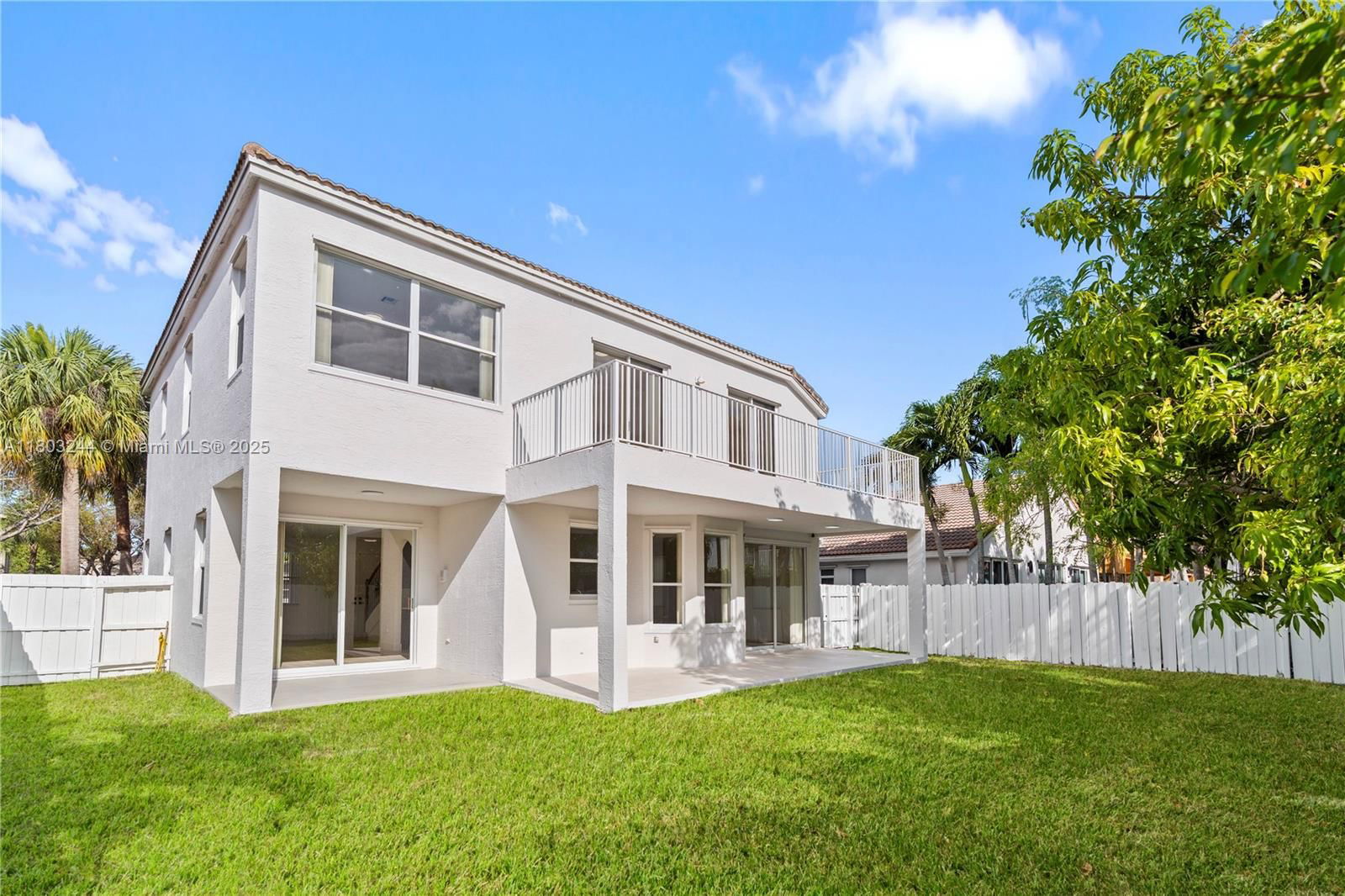 Real estate property located at 4977 166th Ave, Broward, Riviera Isles I, Miramar, FL