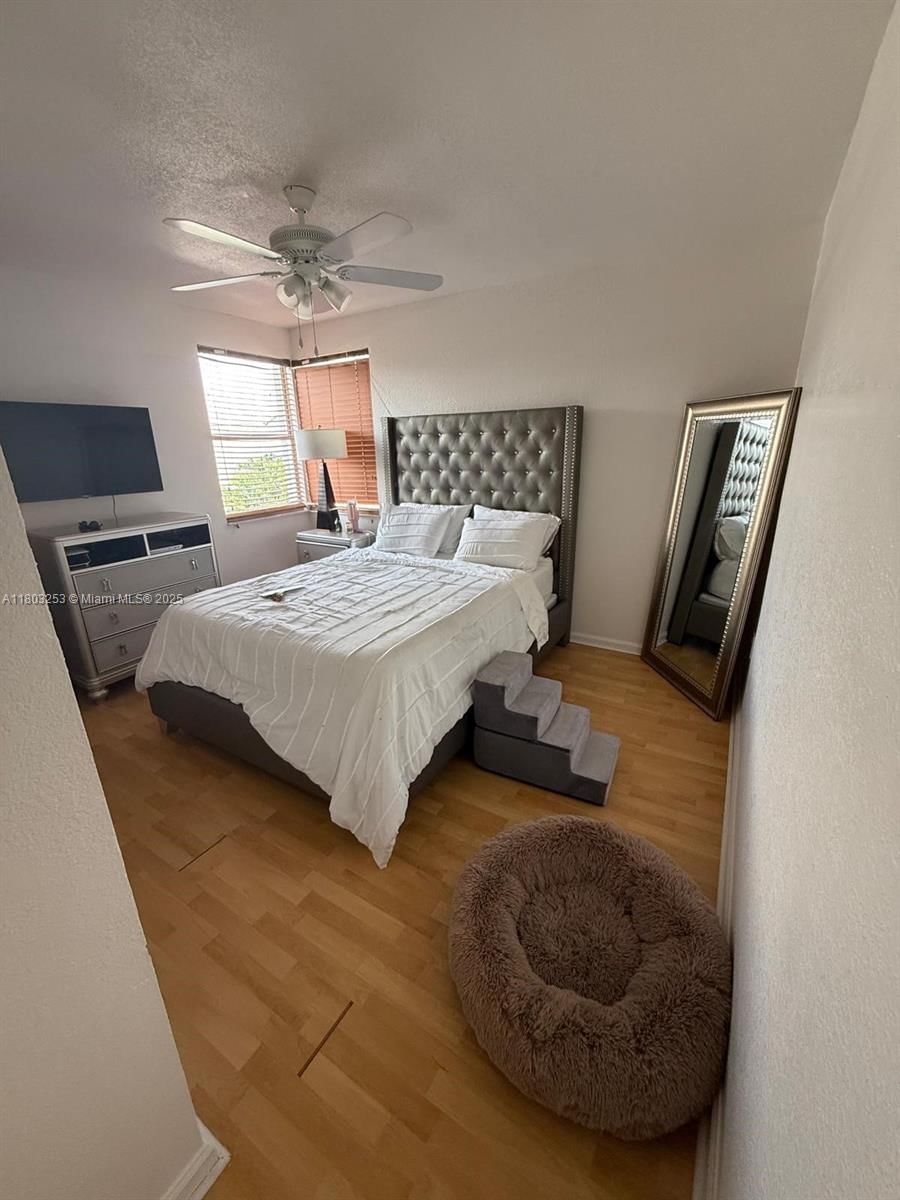 Real estate property located at 9740 155th Ave, Miami-dade, Weitzer Hammocks Homes Se, Miami, FL