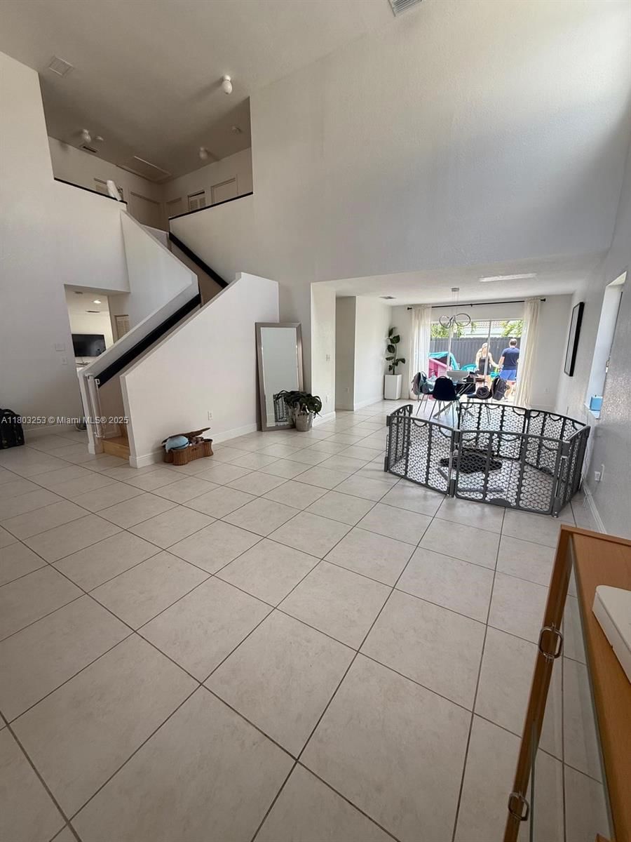 Real estate property located at 9740 155th Ave, Miami-dade, Weitzer Hammocks Homes Se, Miami, FL
