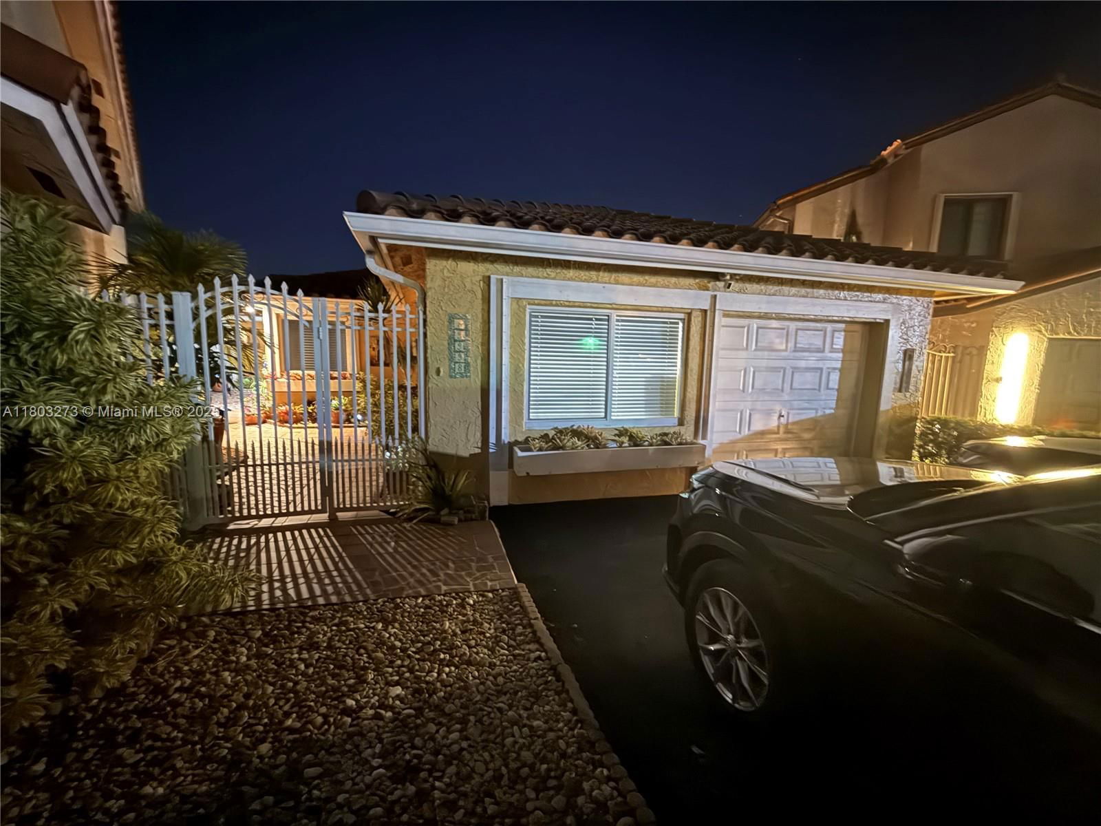 Real estate property located at 13338 8th Ln, Miami-dade, Tamiami Lakes Sec 7, Miami, FL