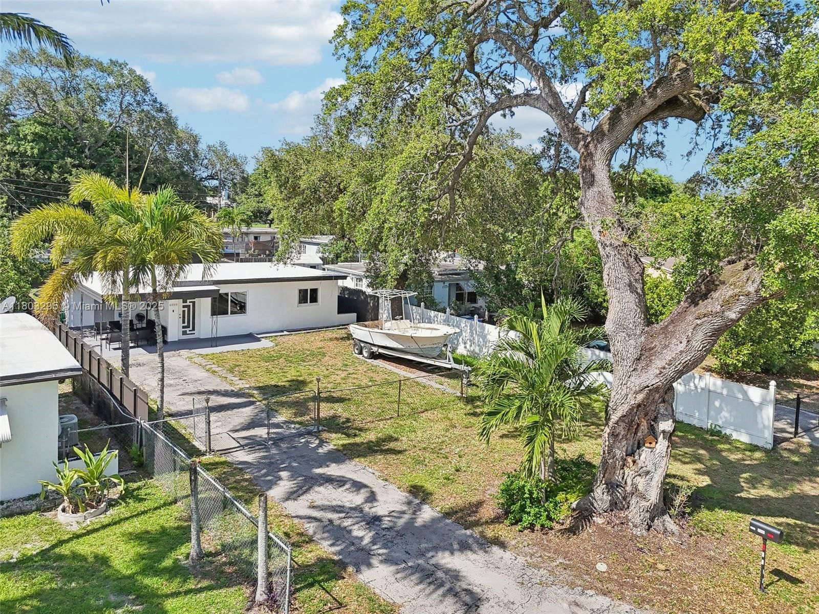 Real estate property located at 6309 Cleveland St, Broward, Hollywood Suburbs, Hollywood, FL