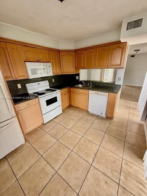 Real estate property located at 1100 Constitution Dr #1100G, Miami-dade, Lakeshore Condo #2, Homestead, FL