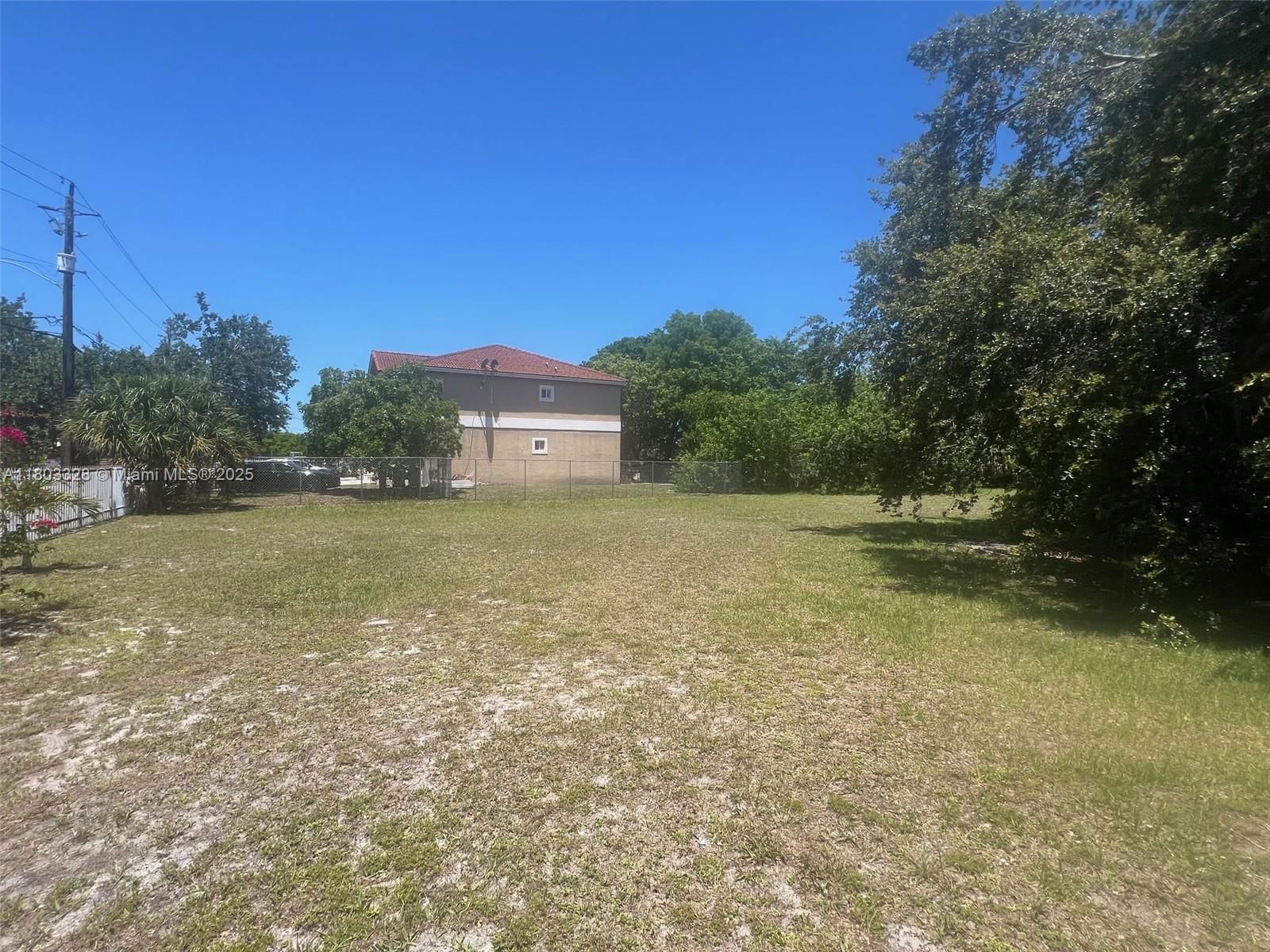 Real estate property located at 16300 44th Ct, Miami-dade, Venetian Acres, Miami Gardens, FL