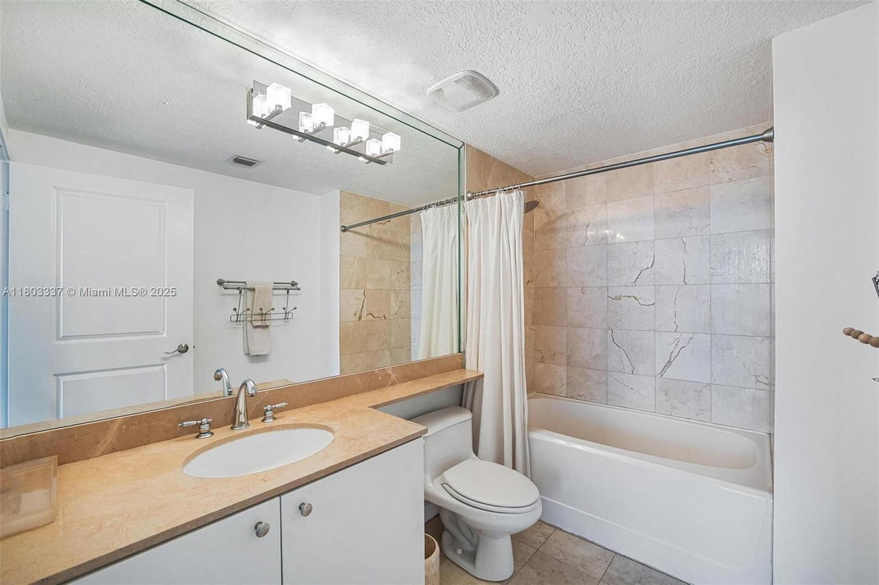 Real estate property located at 170 14th St #2805, Miami-dade, The Sail Condo, Miami, FL