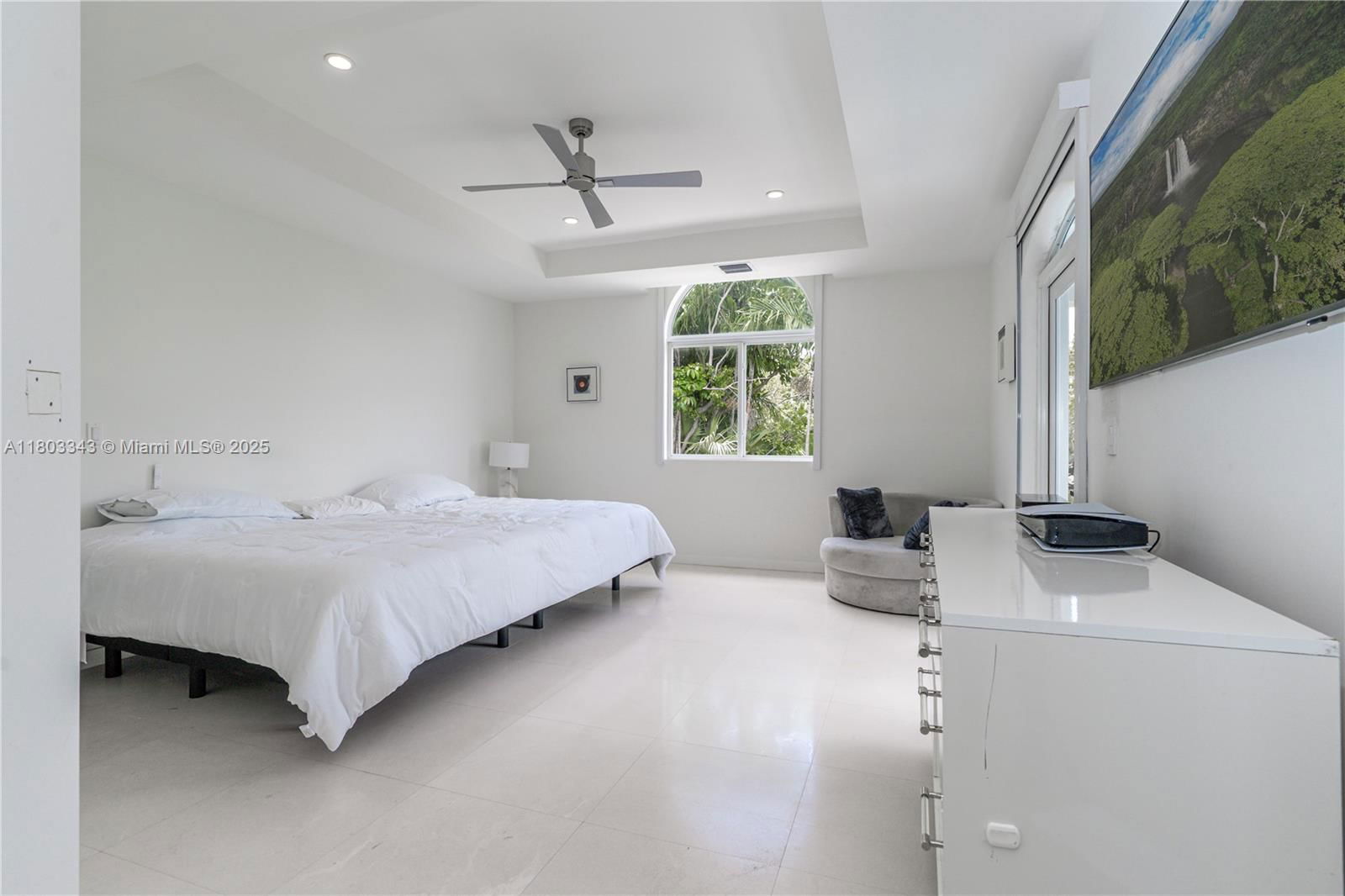 Real estate property located at 5978 Alton Rd, Miami-dade, La Gorce Golf Sub, Miami Beach, FL
