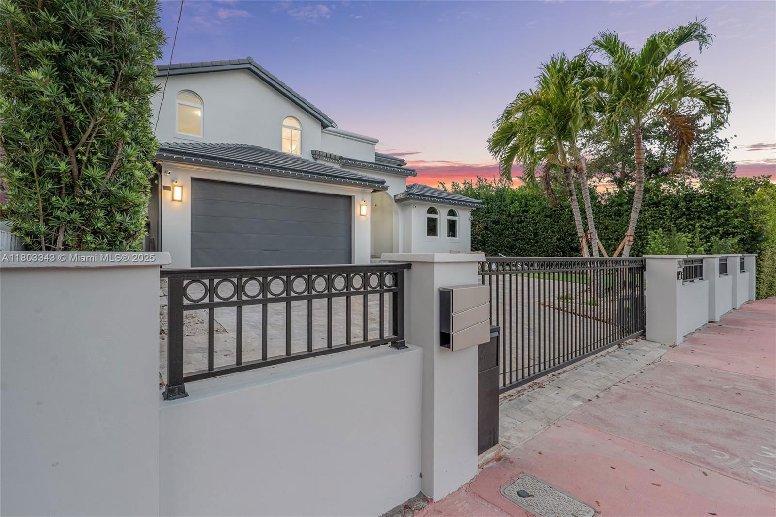 Real estate property located at 5978 Alton Rd, Miami-dade, La Gorce Golf Sub, Miami Beach, FL