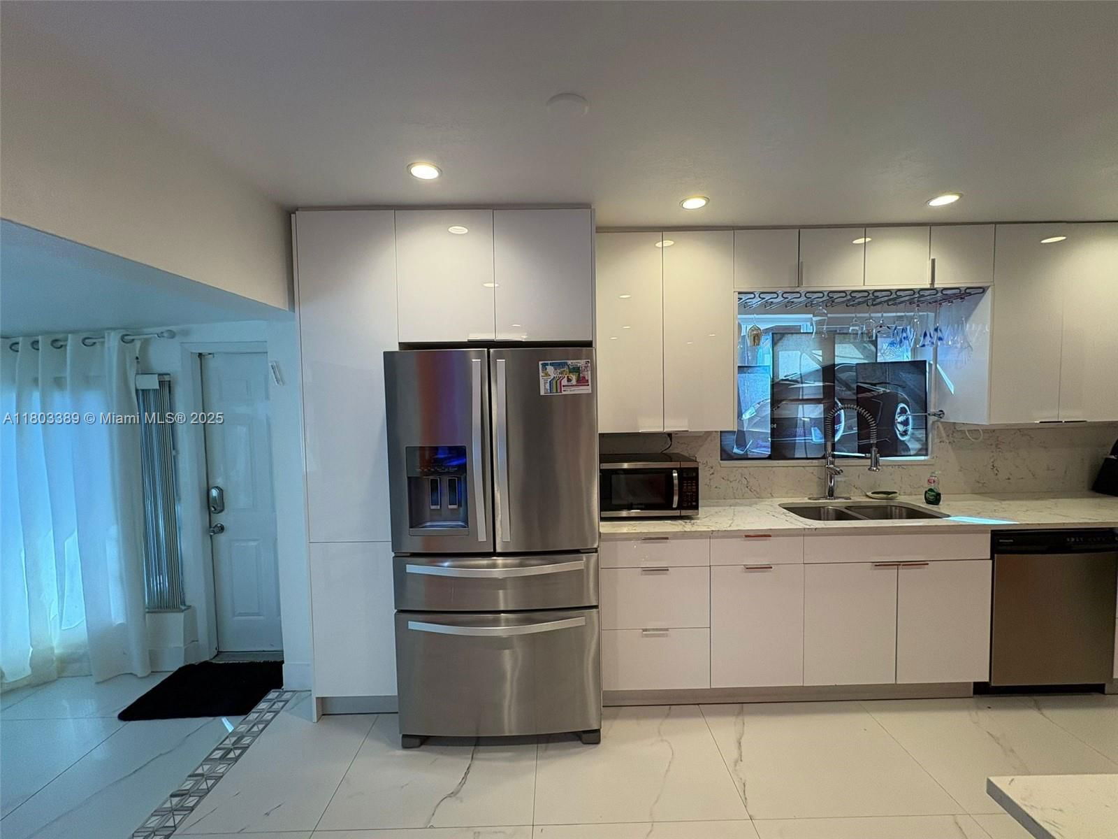 Real estate property located at 963 Nautilus Isle, Broward, Shelter Islands, Dania Beach, FL