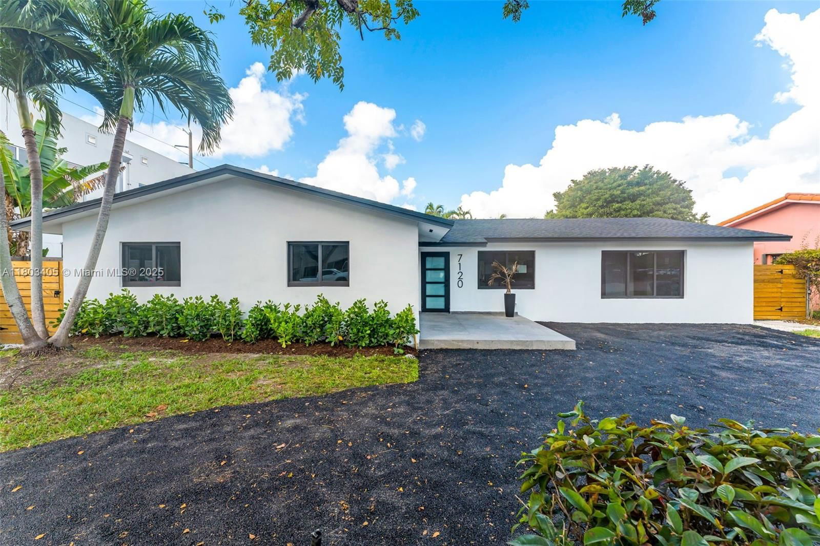 Real estate property located at 7120 92nd Ave, Miami-dade, Winters Sunset Sub, Miami, FL