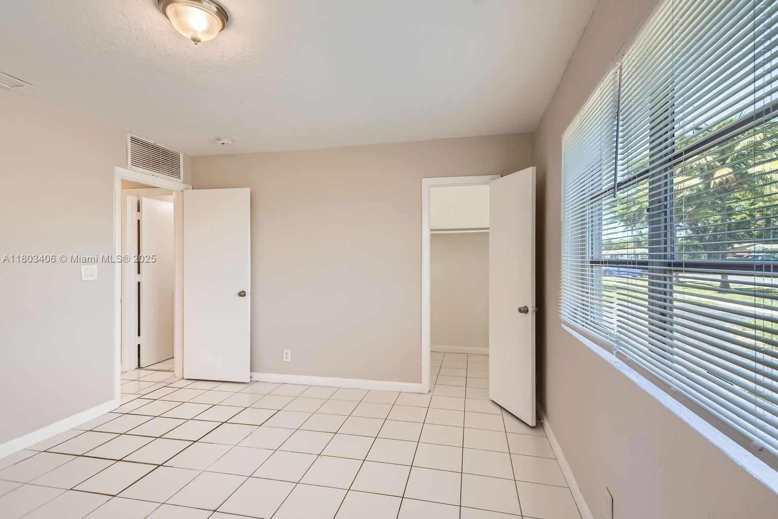 Real estate property located at 3226 41st St, Broward, Oriole Estates Sec 8, Lauderdale Lakes, FL