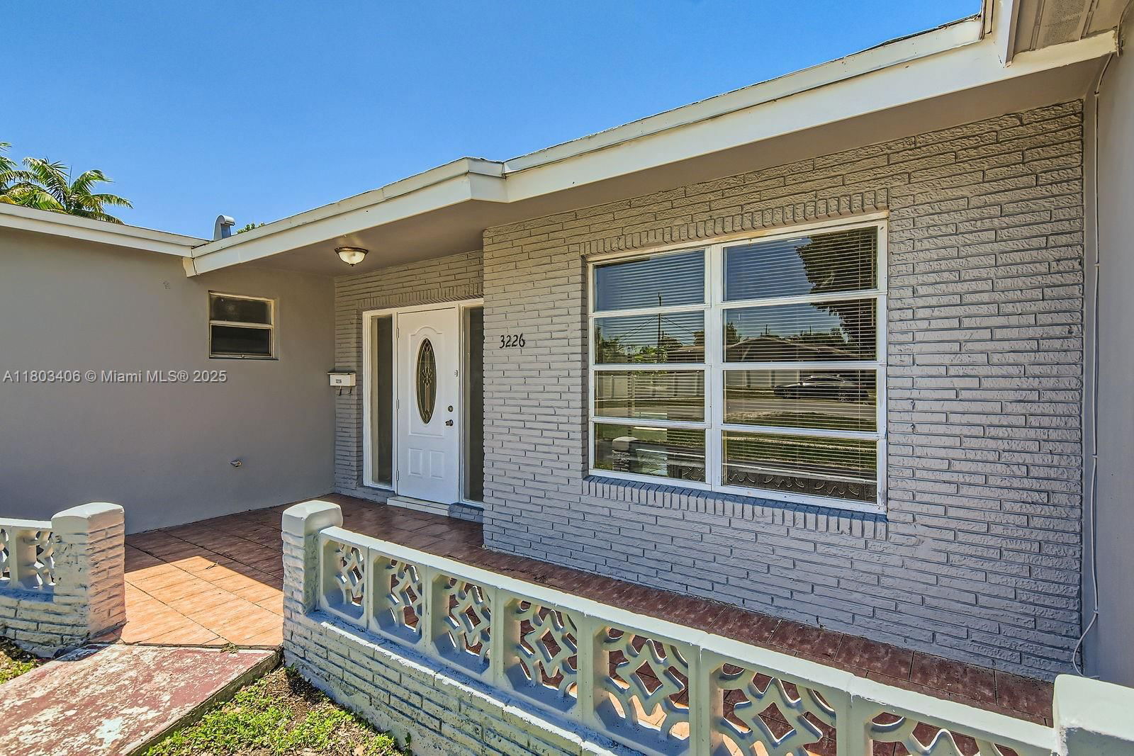 Real estate property located at 3226 41st St, Broward, Oriole Estates Sec 8, Lauderdale Lakes, FL