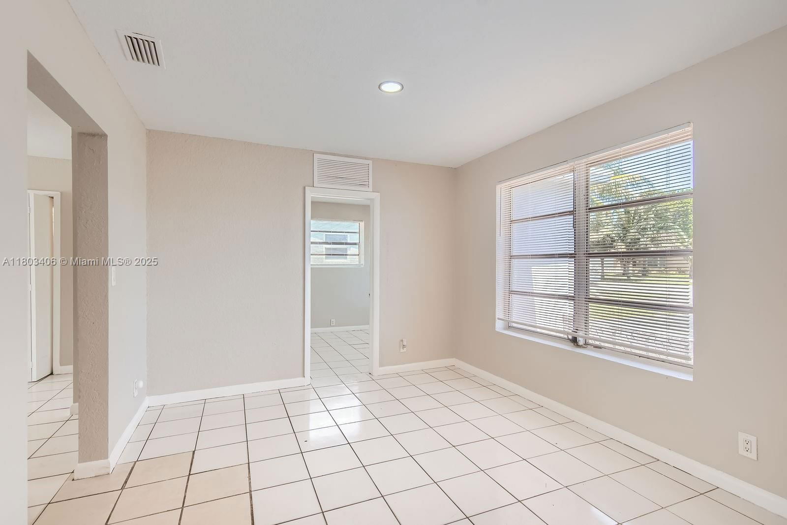 Real estate property located at 3226 41st St, Broward, Oriole Estates Sec 8, Lauderdale Lakes, FL