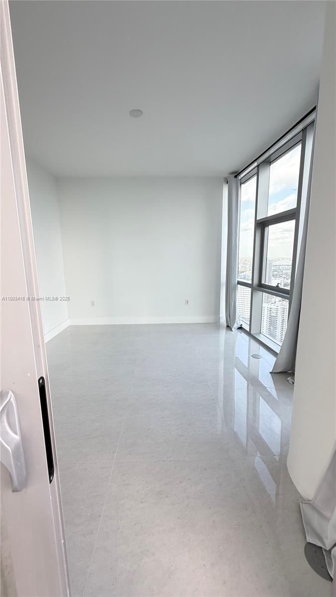 Real estate property located at 851 1st Ave #3700, Miami-dade, Paramount Miami Worldcent, Miami, FL