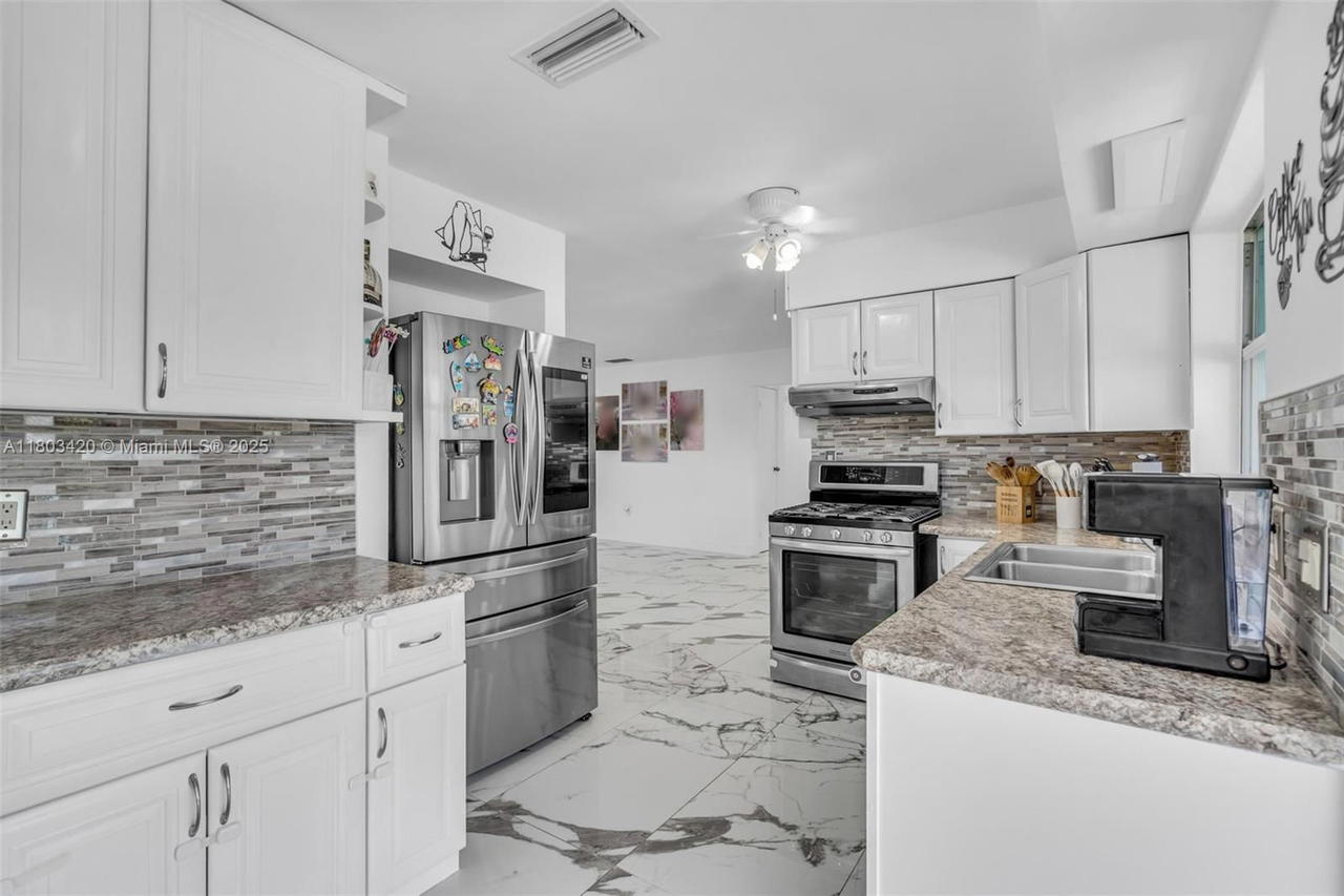 Real estate property located at 12351 29th Mnr, Broward, Sunrise Golf Village Sec, Sunrise, FL