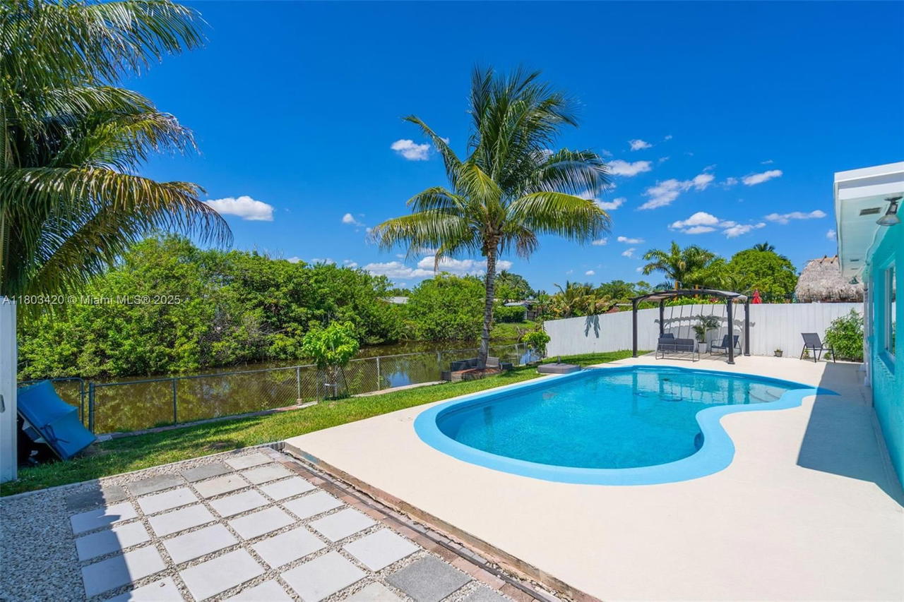Real estate property located at 12351 29th Mnr, Broward, Sunrise Golf Village Sec, Sunrise, FL