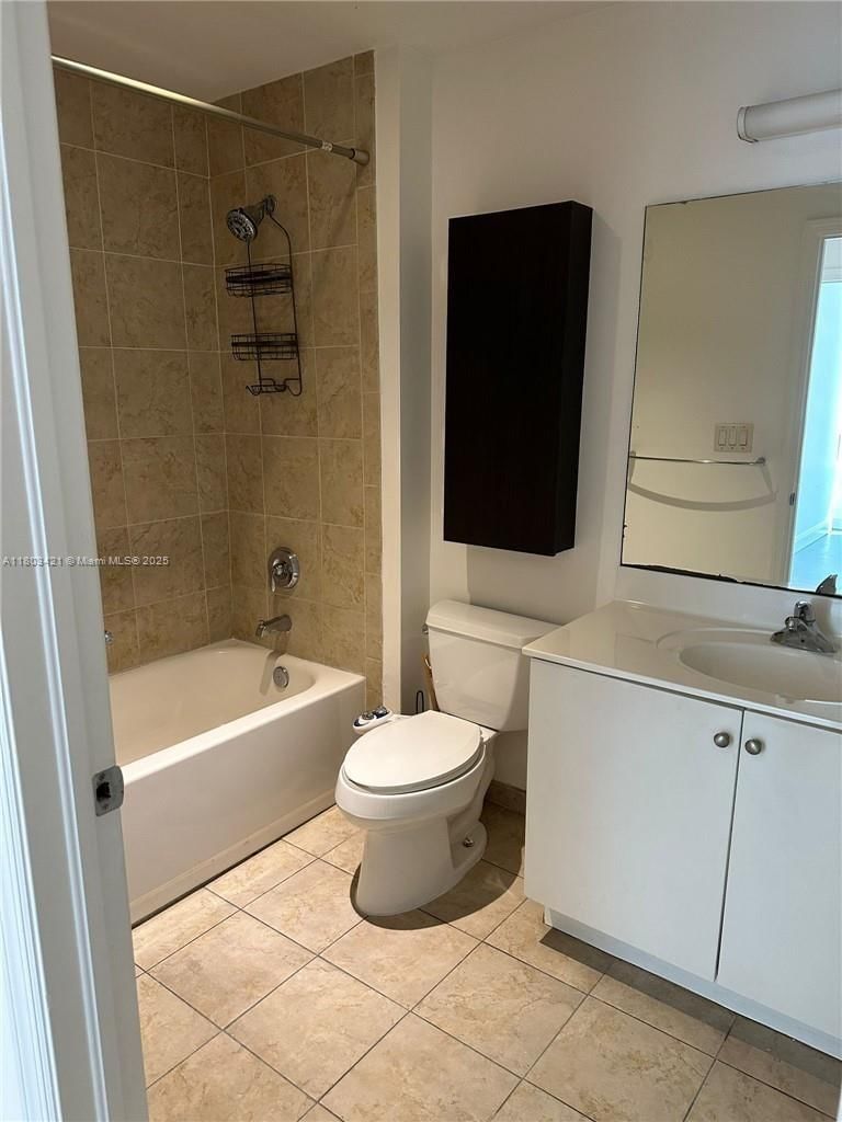 Real estate property located at 111 Flagler St #501, Miami-dade, Flagler First Condo, Miami, FL