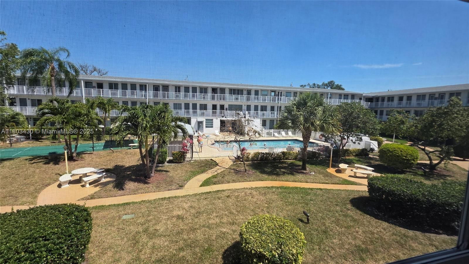 Real estate property located at 15610 6th Ave #23B, Miami-dade, Golden Towers No 2 Inc -, Miami, FL