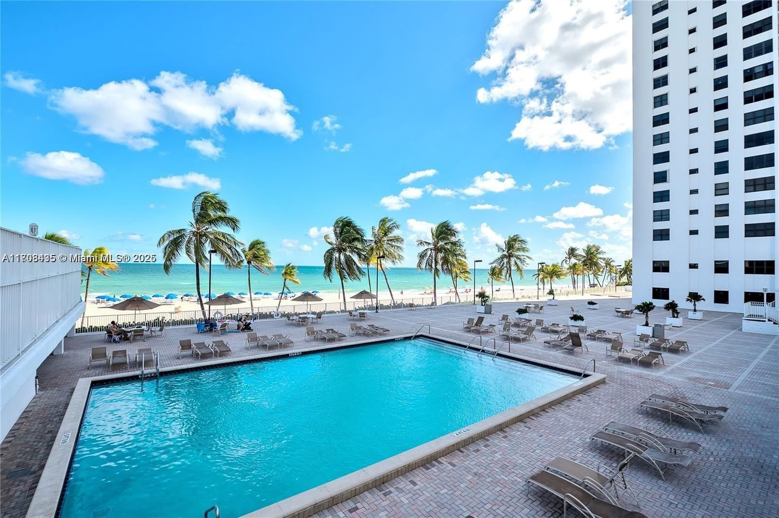 Real estate property located at 2201 Ocean Dr #2805, Broward, Quadomain Tower I And Iv, Hollywood, FL