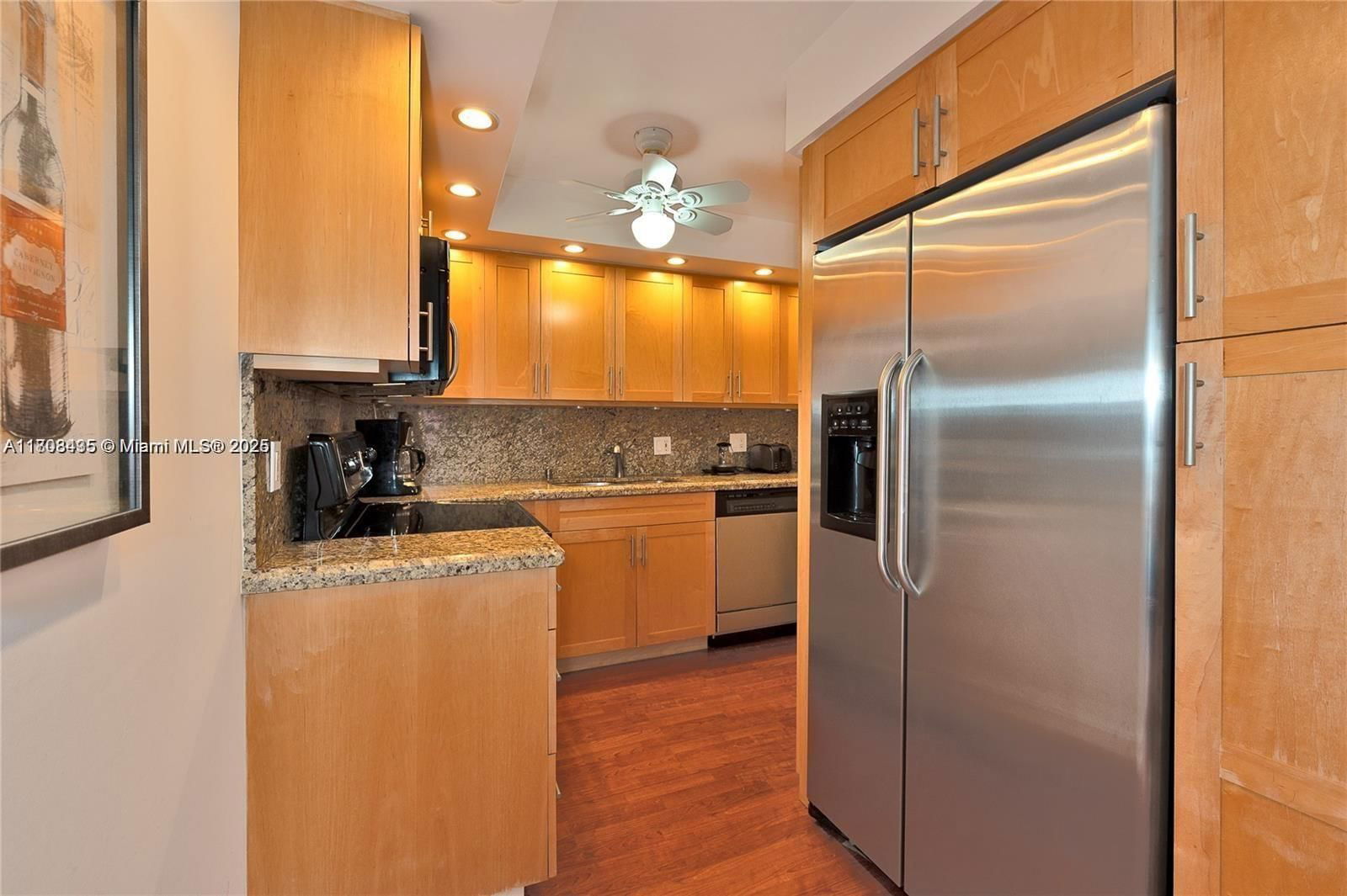 Real estate property located at 2201 Ocean Dr #2805, Broward, Quadomain Tower I And Iv, Hollywood, FL