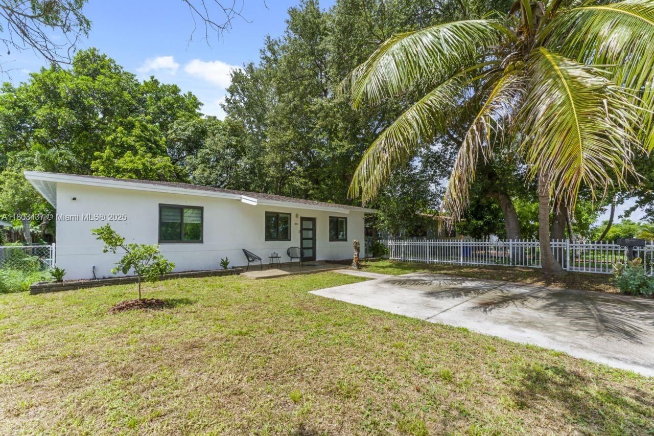 Real estate property located at 1330 155th St, Miami-dade, Fulford By The Sea Sec J, North Miami Beach, FL