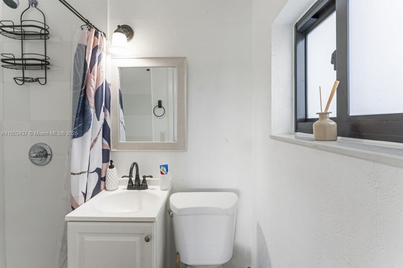 Real estate property located at 1330 155th St, Miami-dade, Fulford By The Sea Sec J, North Miami Beach, FL