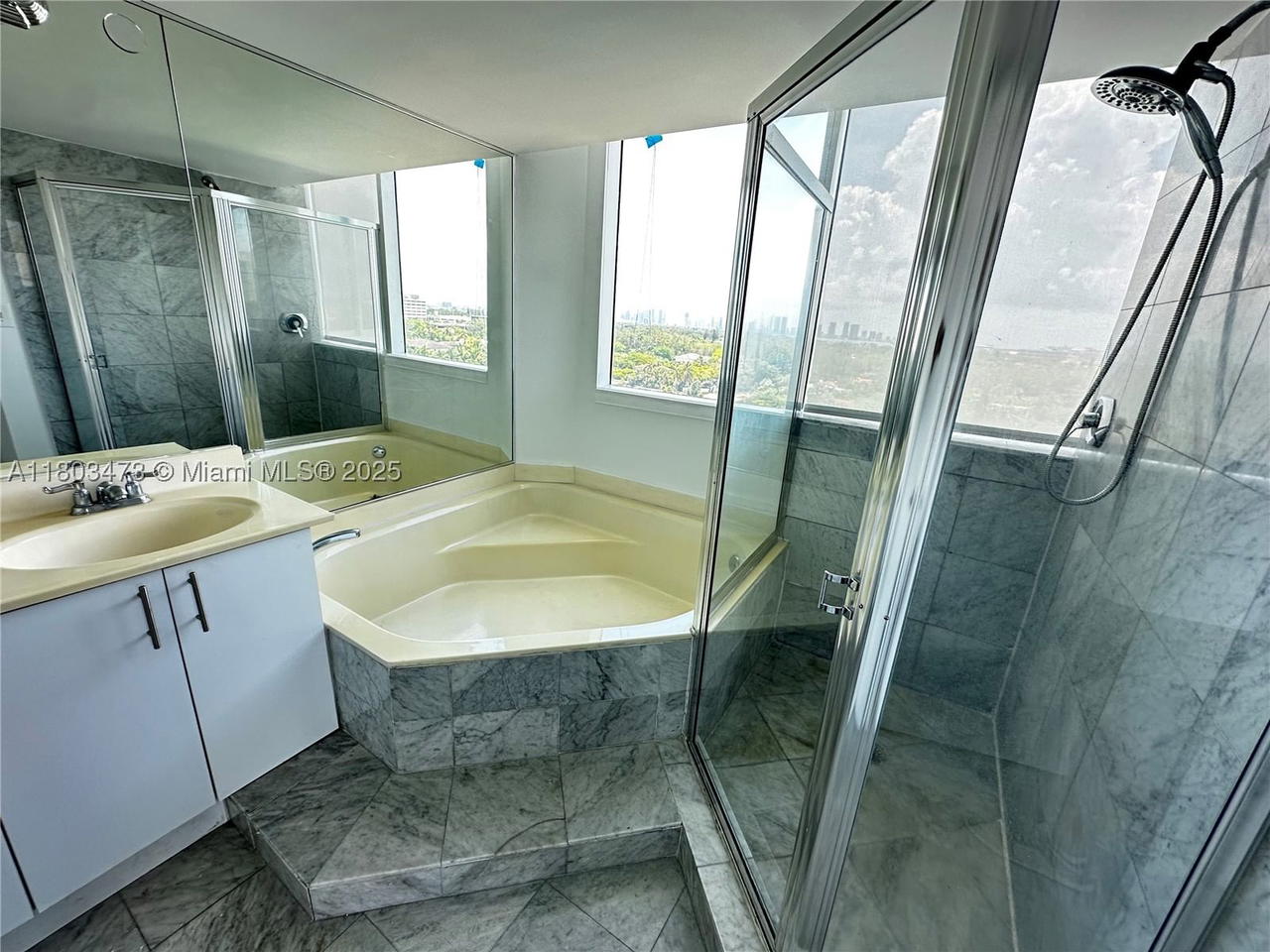 Real estate property located at , Miami-dade, King David Towers Condo, Miami Beach, FL
