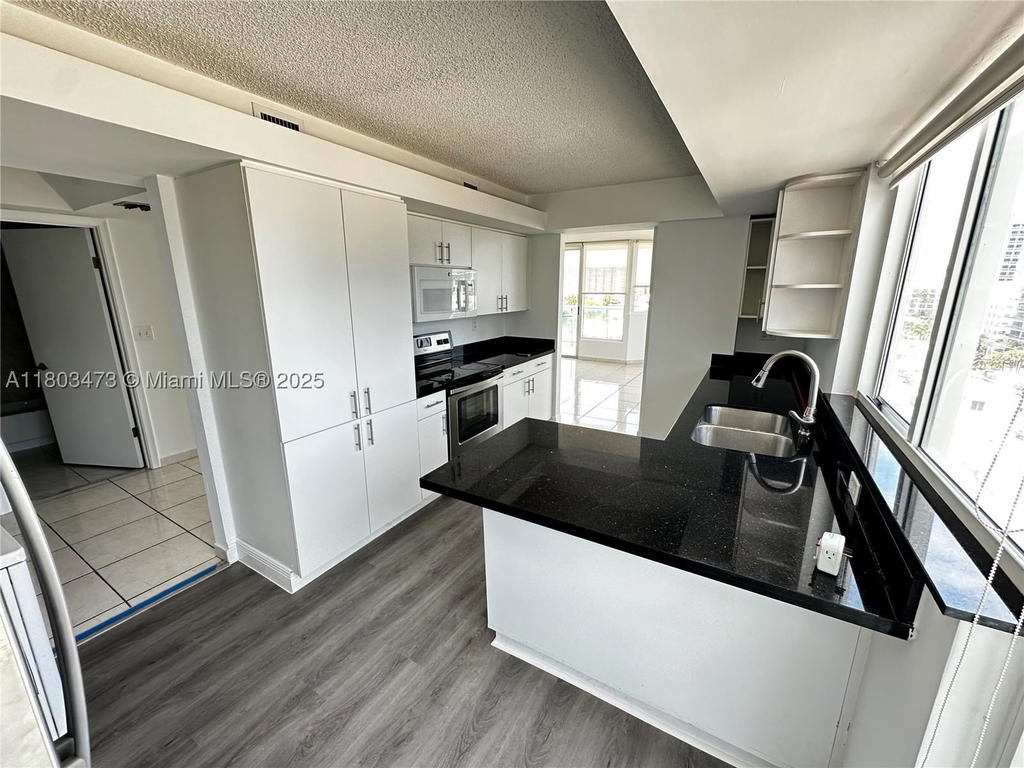 Real estate property located at , Miami-dade, King David Towers Condo, Miami Beach, FL